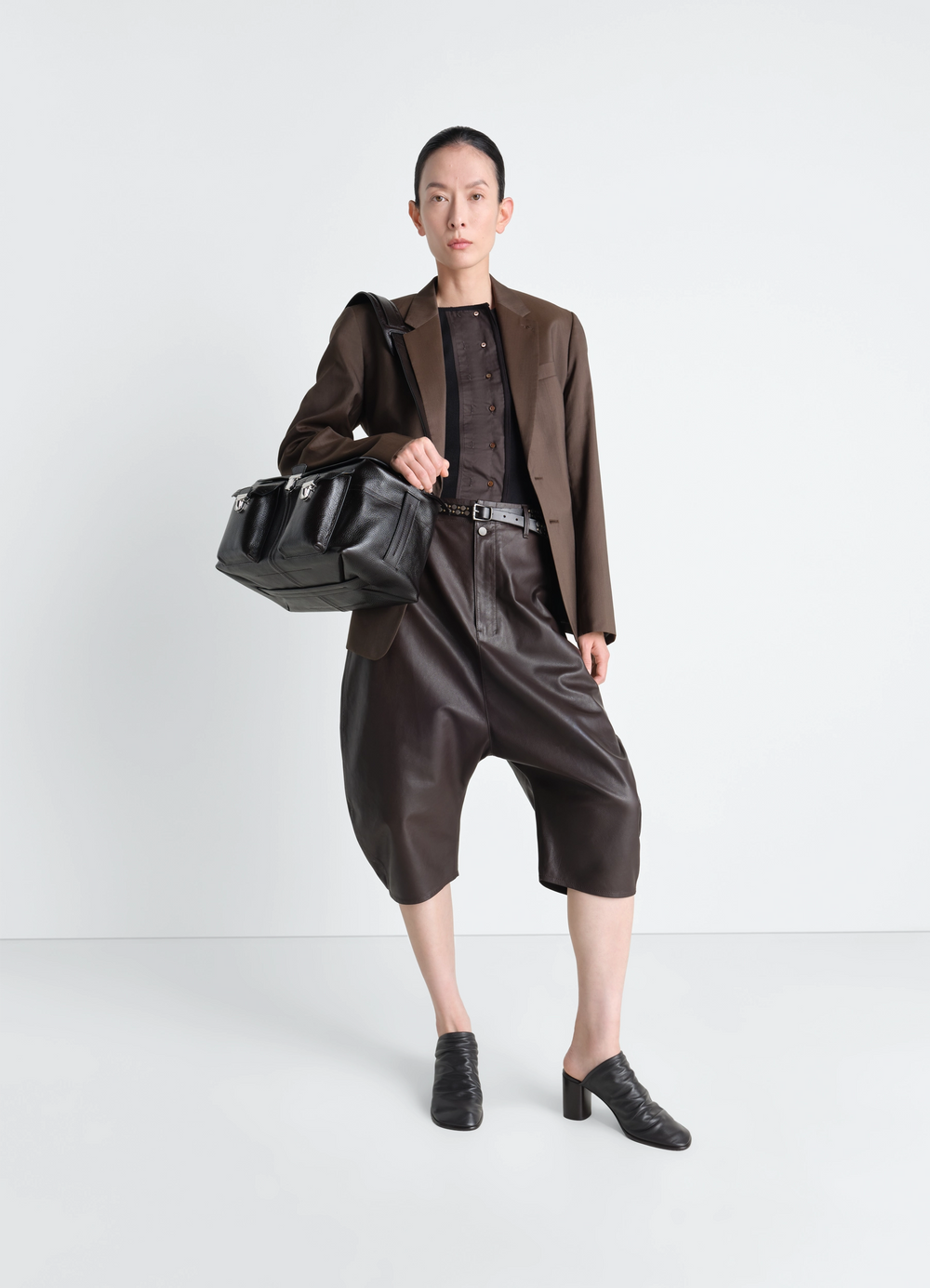 DROPPED CROTCH LEATHER BERMUDAS