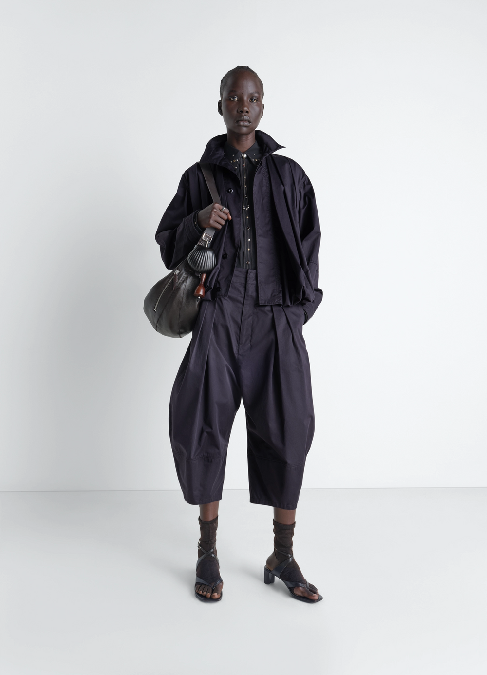 VOLUME BERMUDAS IN COTTON SATIN