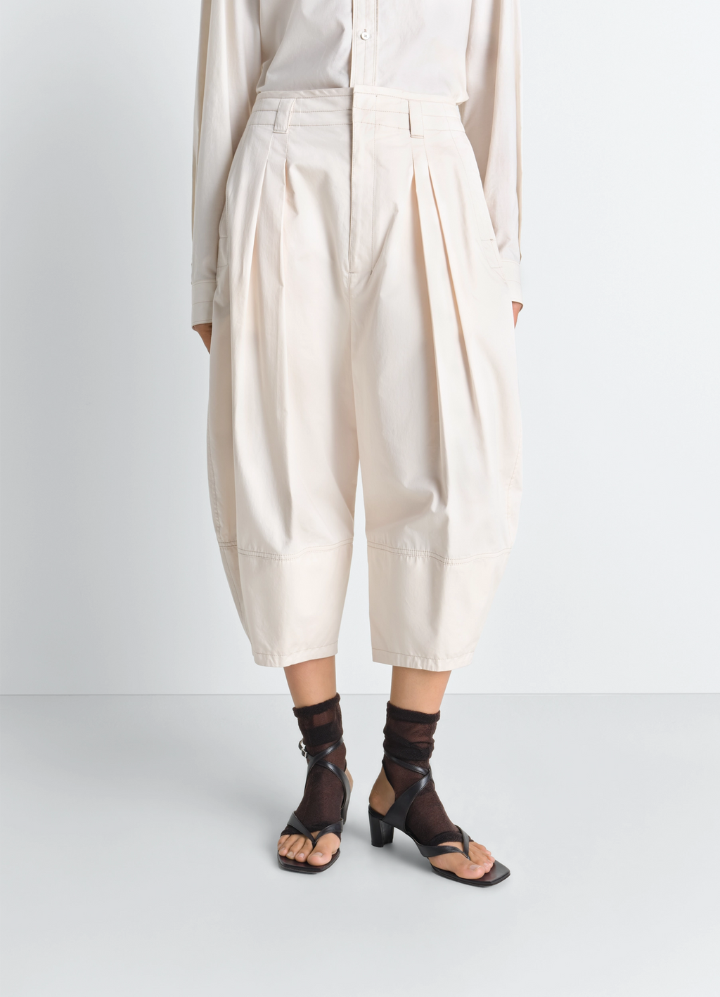 Volume bermudas in cotton satin