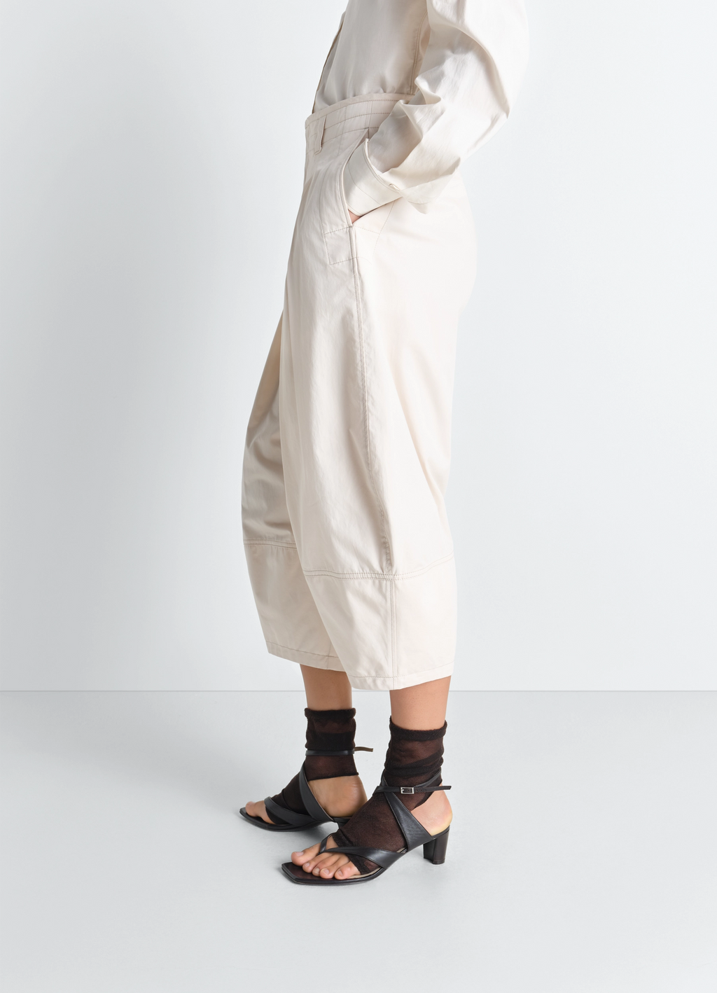 Volume bermudas in cotton satin