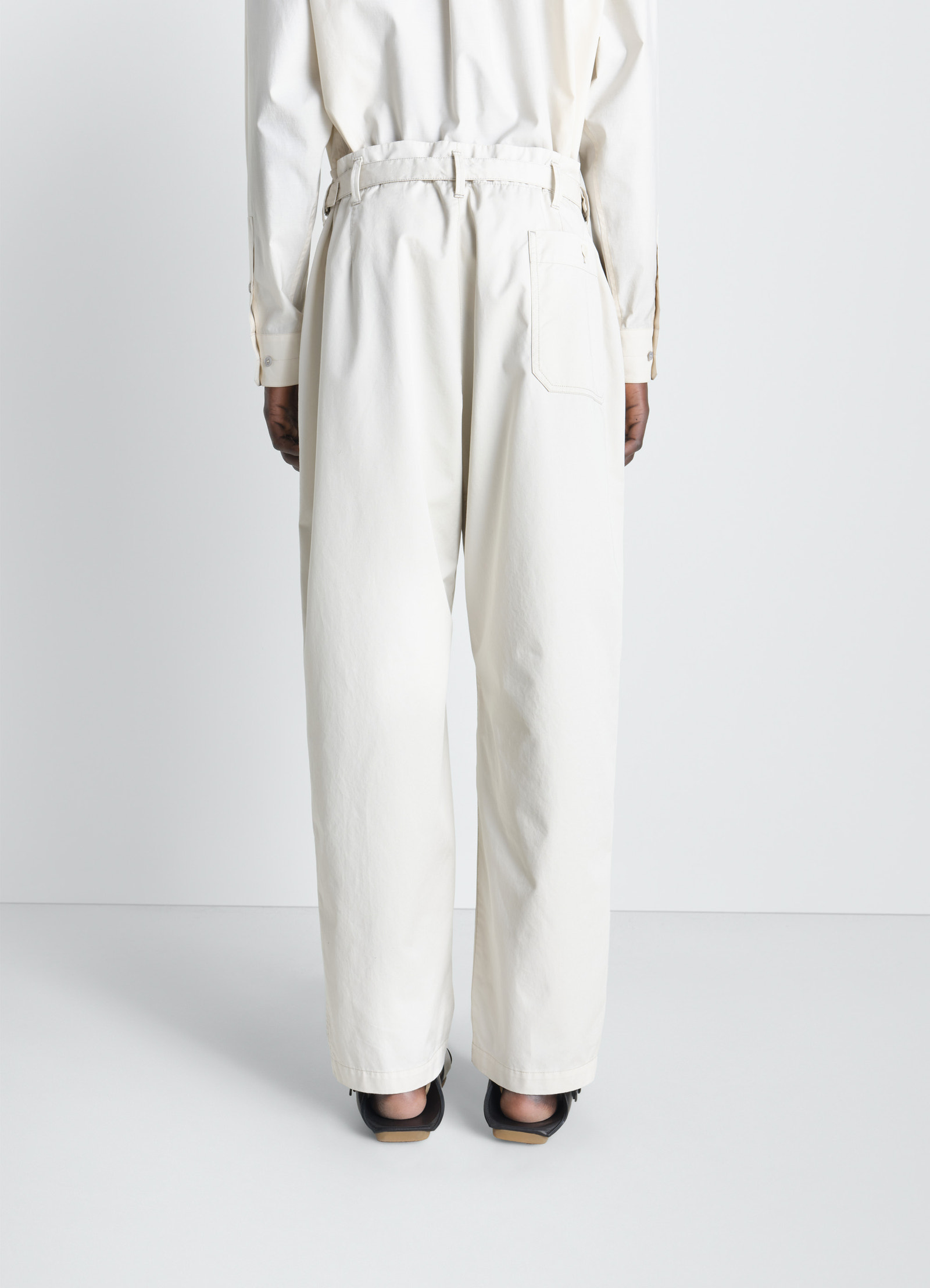 Schmal zulaufende arbeitshosen aus baumwollköper