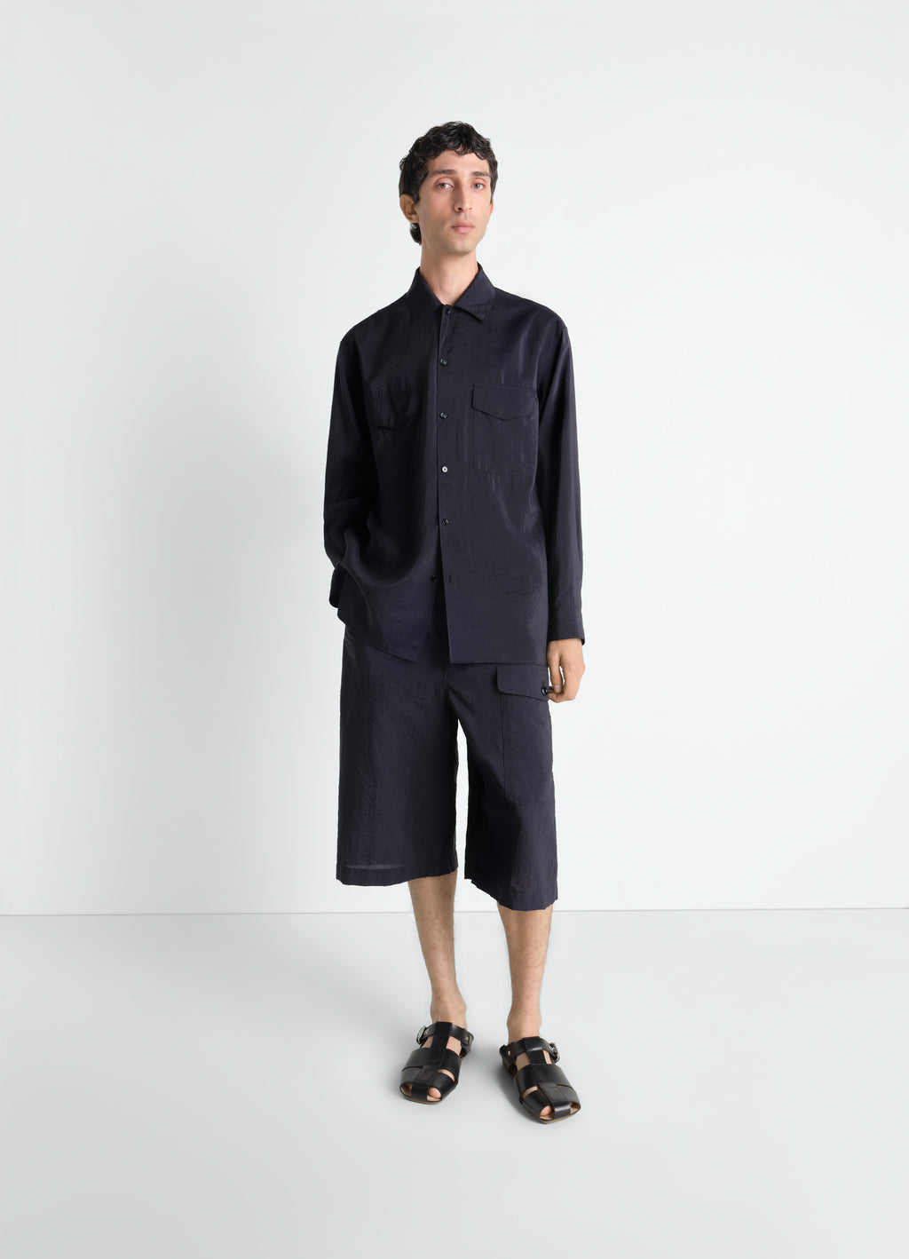 Cargo easy shorts in washed technical cotton