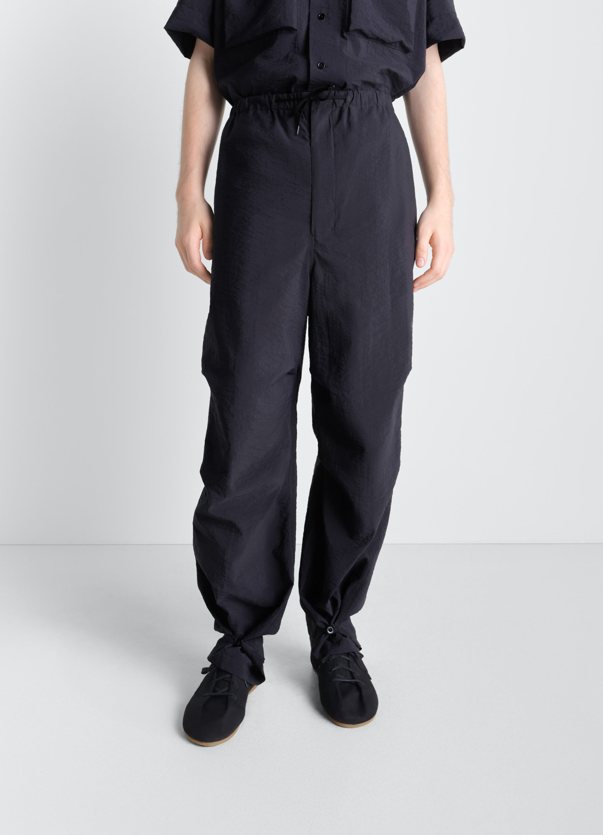 PARACHUTE PANTS IN WASHED TECHNICAL COTTON - Squid Ink - Washed