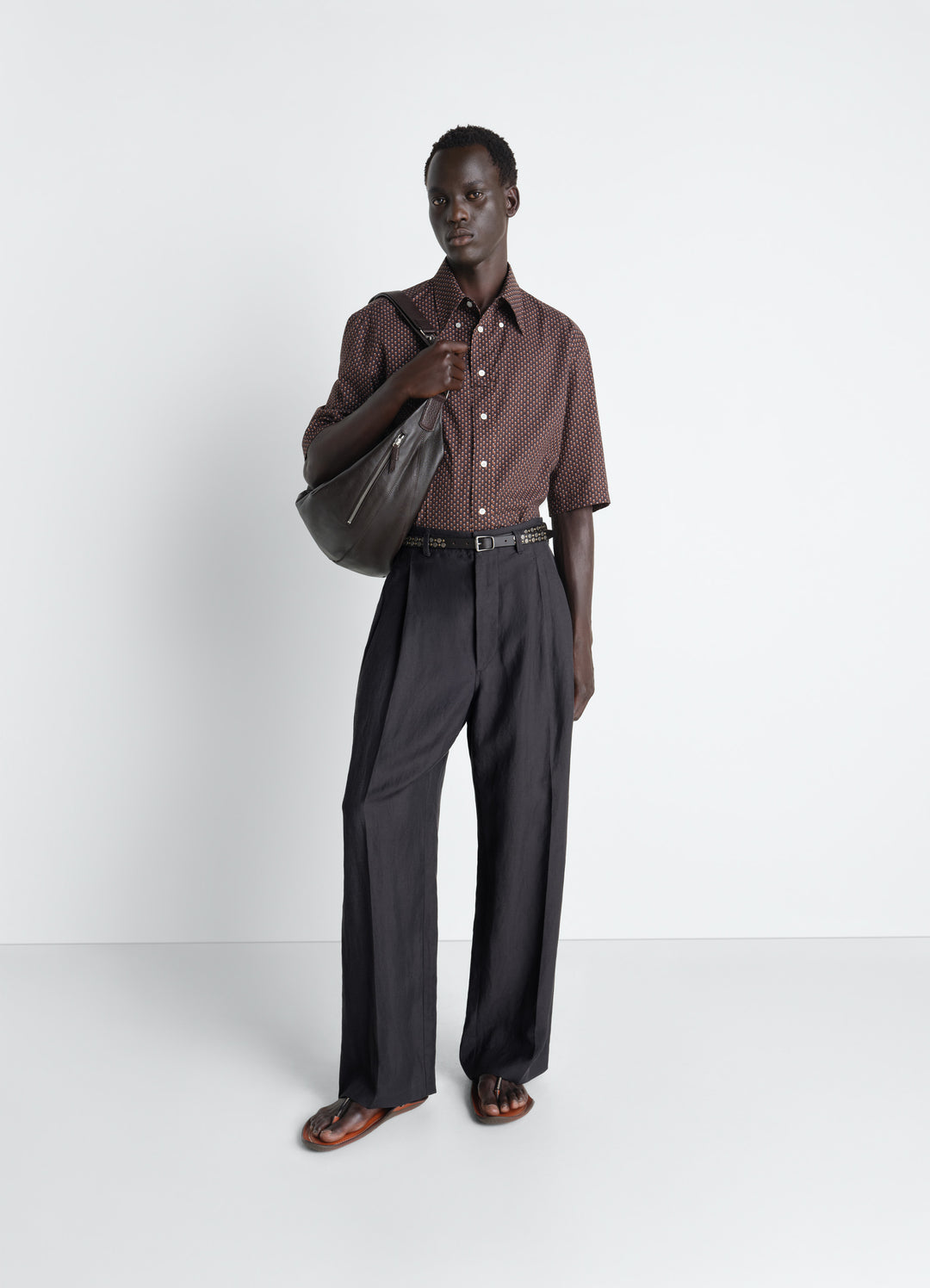 Pleated Tailored Pants in Viscose Linen Gabardine, model shot, front view wide leg