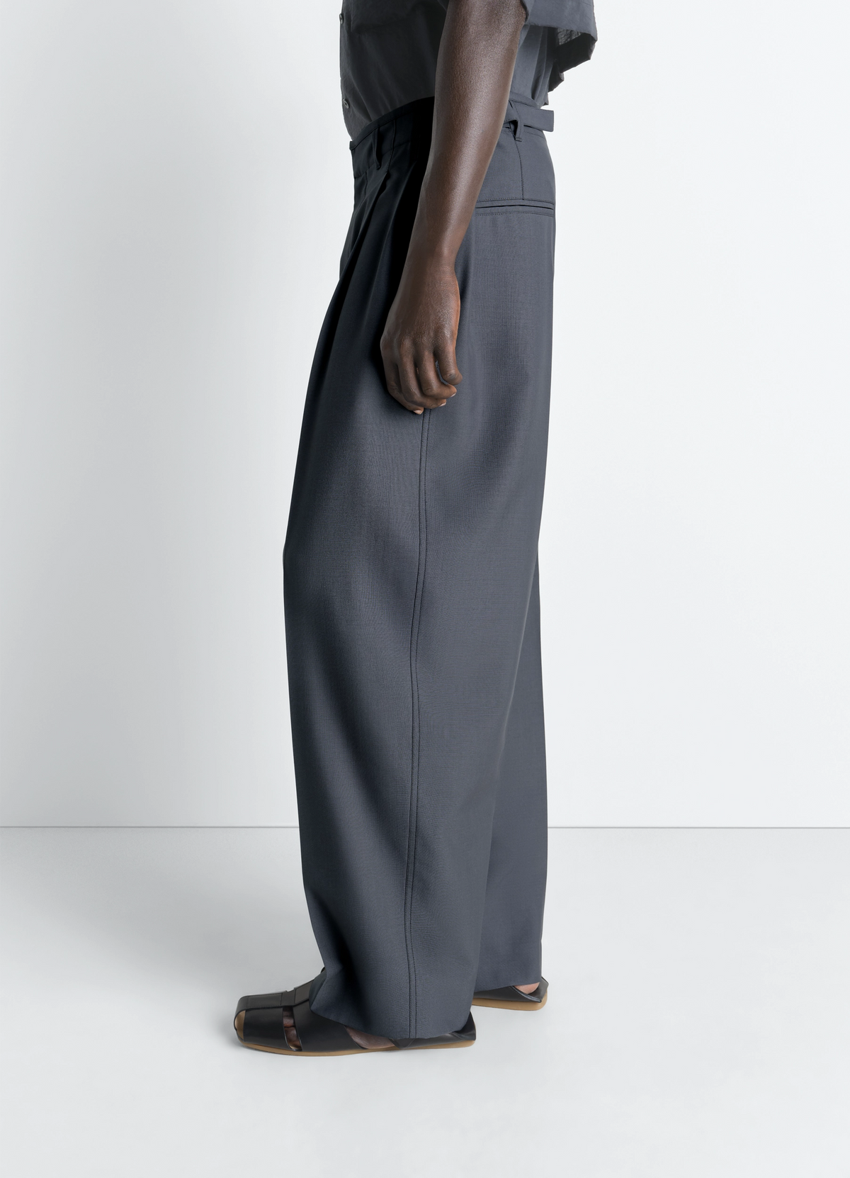 PLEATED TAILORED PANTS IN POLYWOOL - Carbon - Tropical Polywool