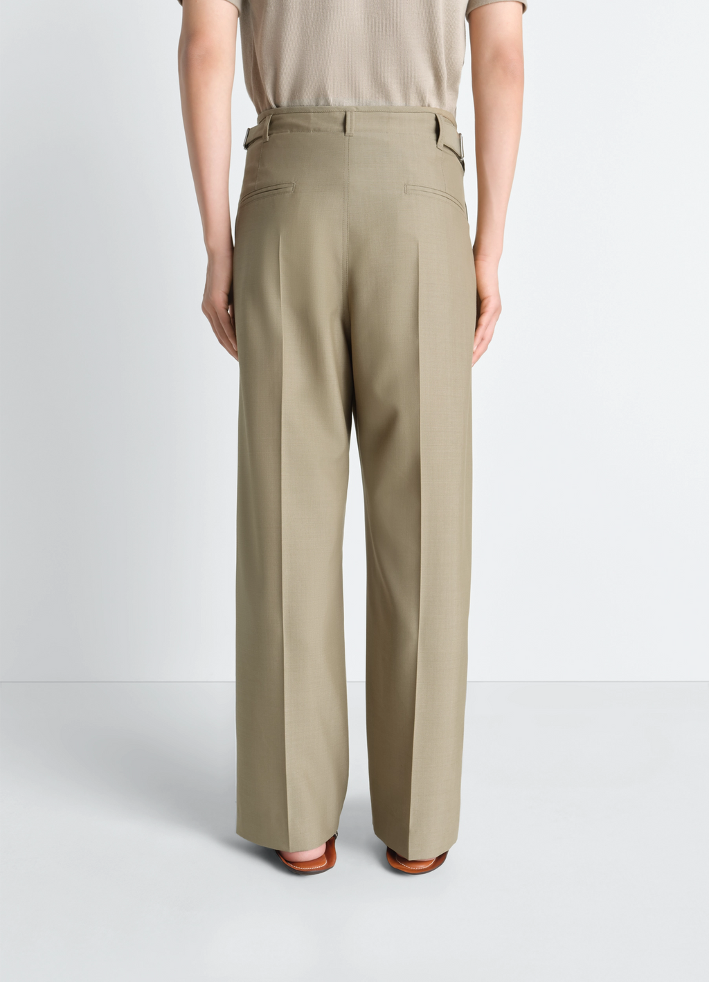 Pantalon de tailleur plissé en laine tropicale mélangée