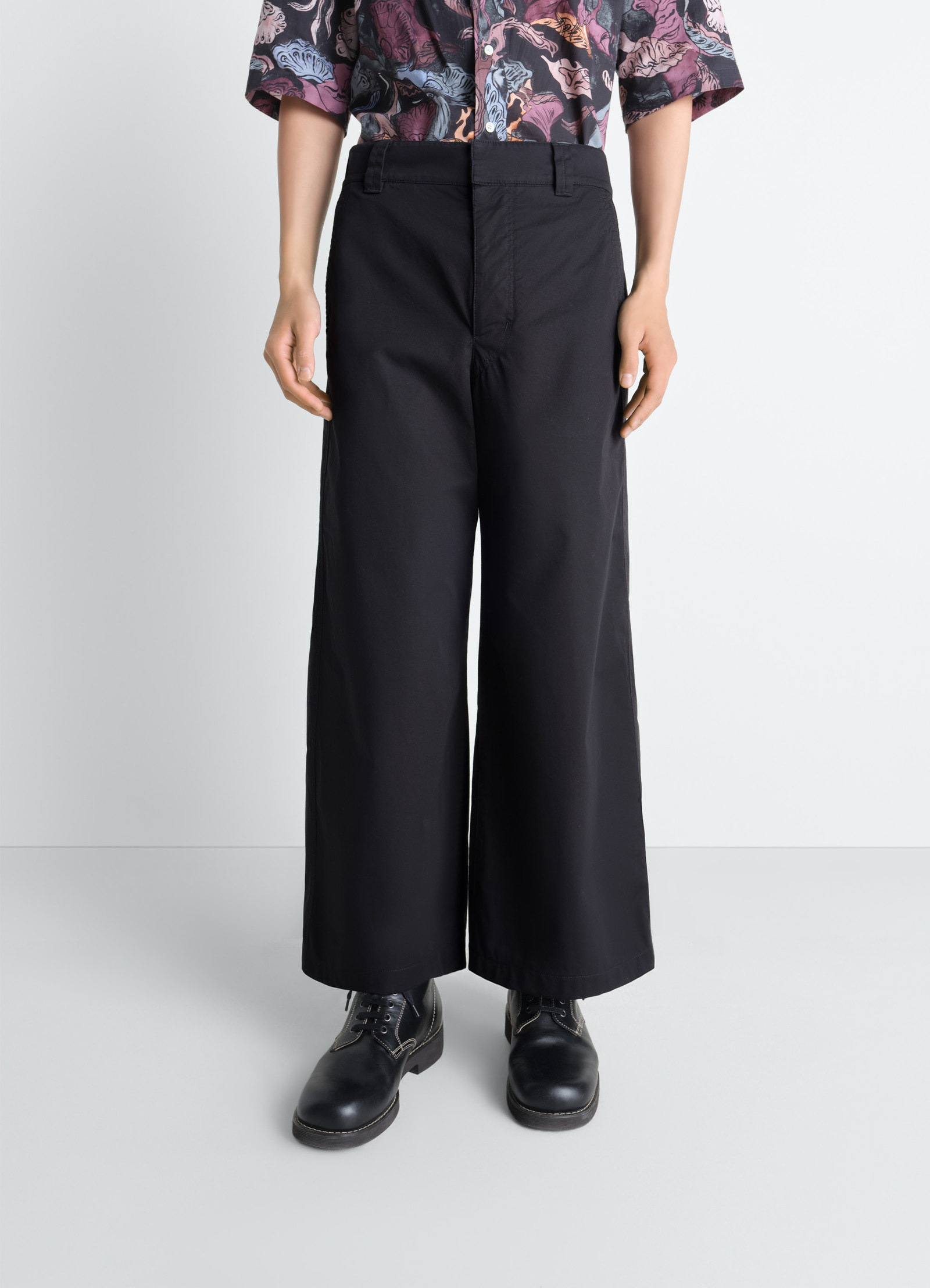 Lemaire straight fit pants in light cotton twill, model shot, mid front view wide leg design