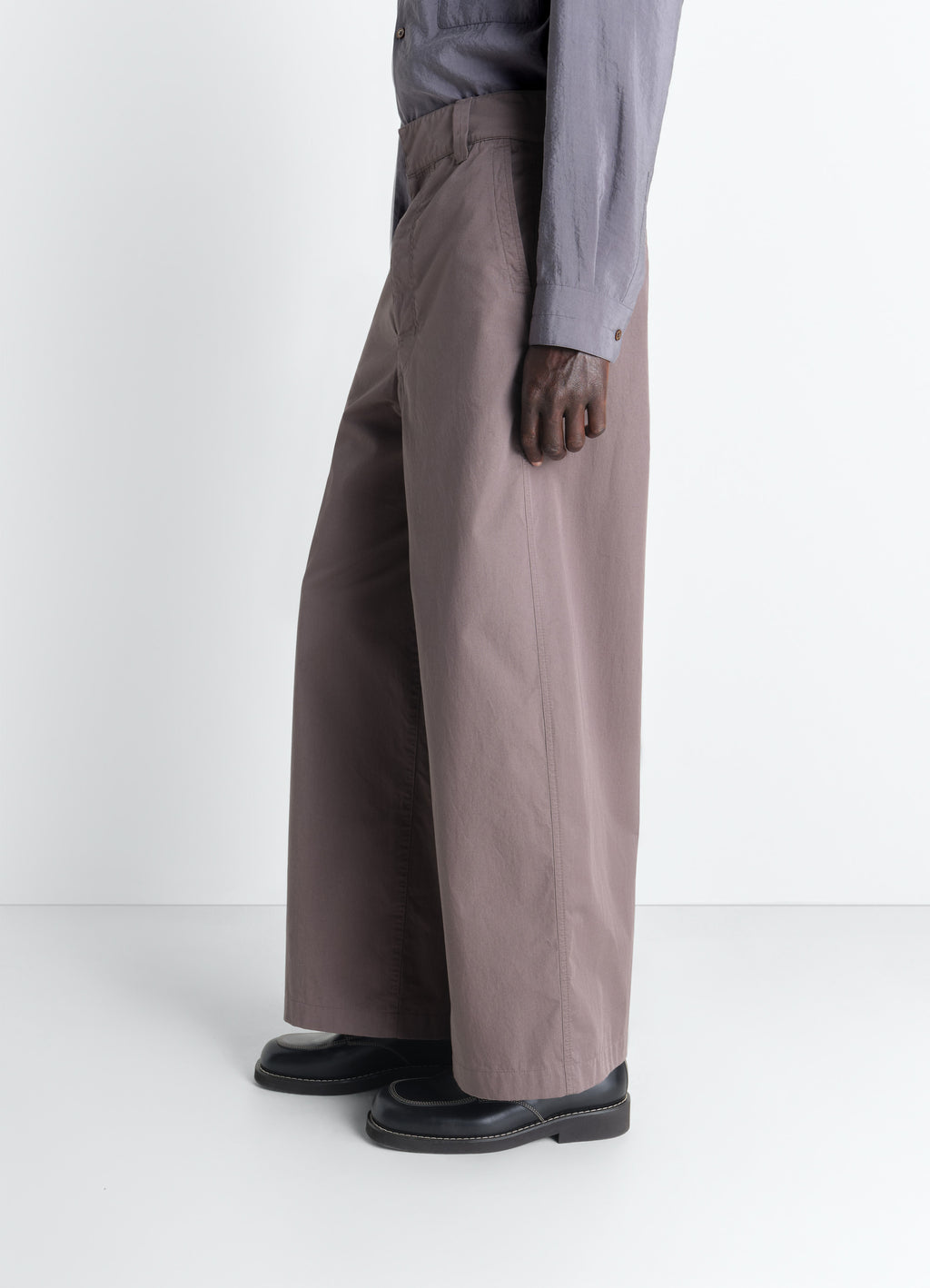 Straight fit pants in light cotton twill