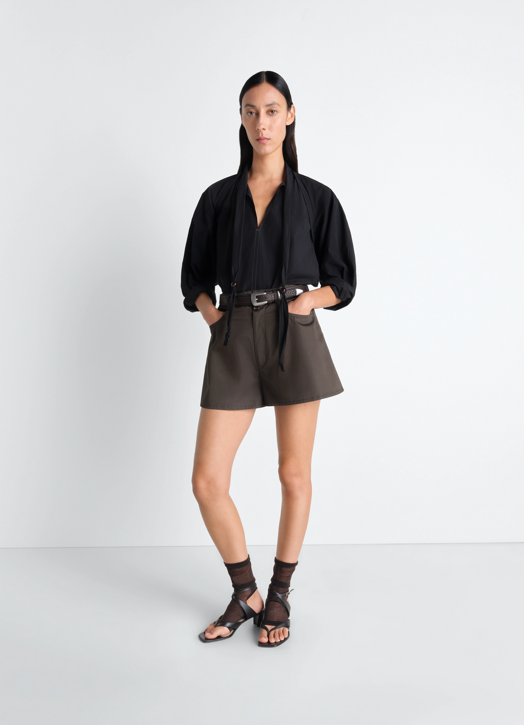 Shorts in cotton twill