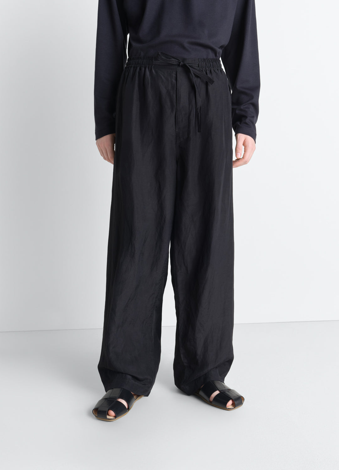 Lemaire Pyjama Pants in Black Linen Viscose, model shot, Front view Wide leg fit