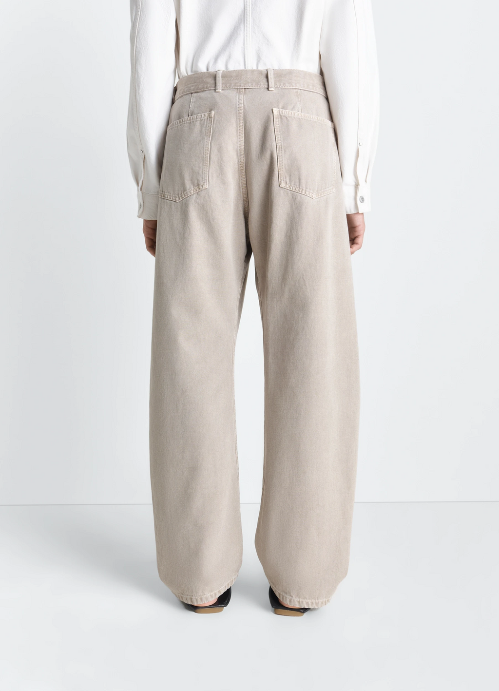 Twisted belted pants in heavy broken twill snow