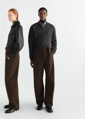 Twisted belted pants in dyed heavy broken twill