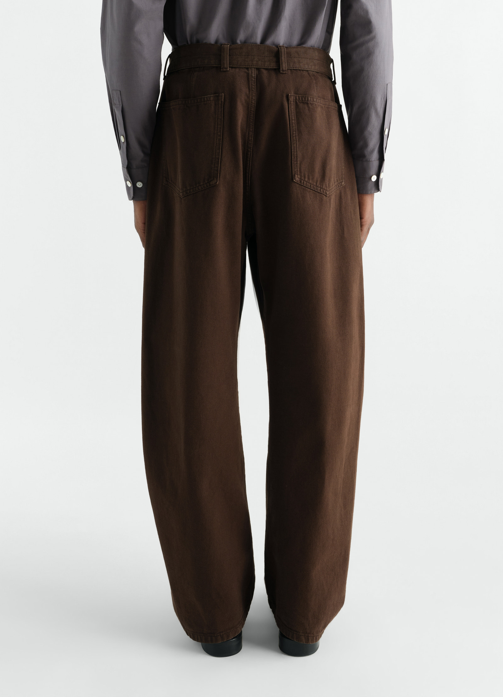 Twisted belted pants in dyed heavy broken twill