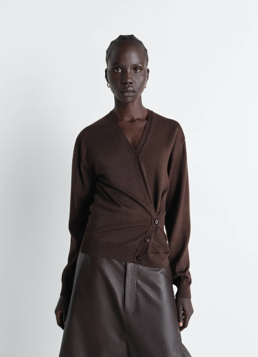 TWISTED V NECK JUMPER IN MERINO BLEND - Dark Cacao - Merino Blend