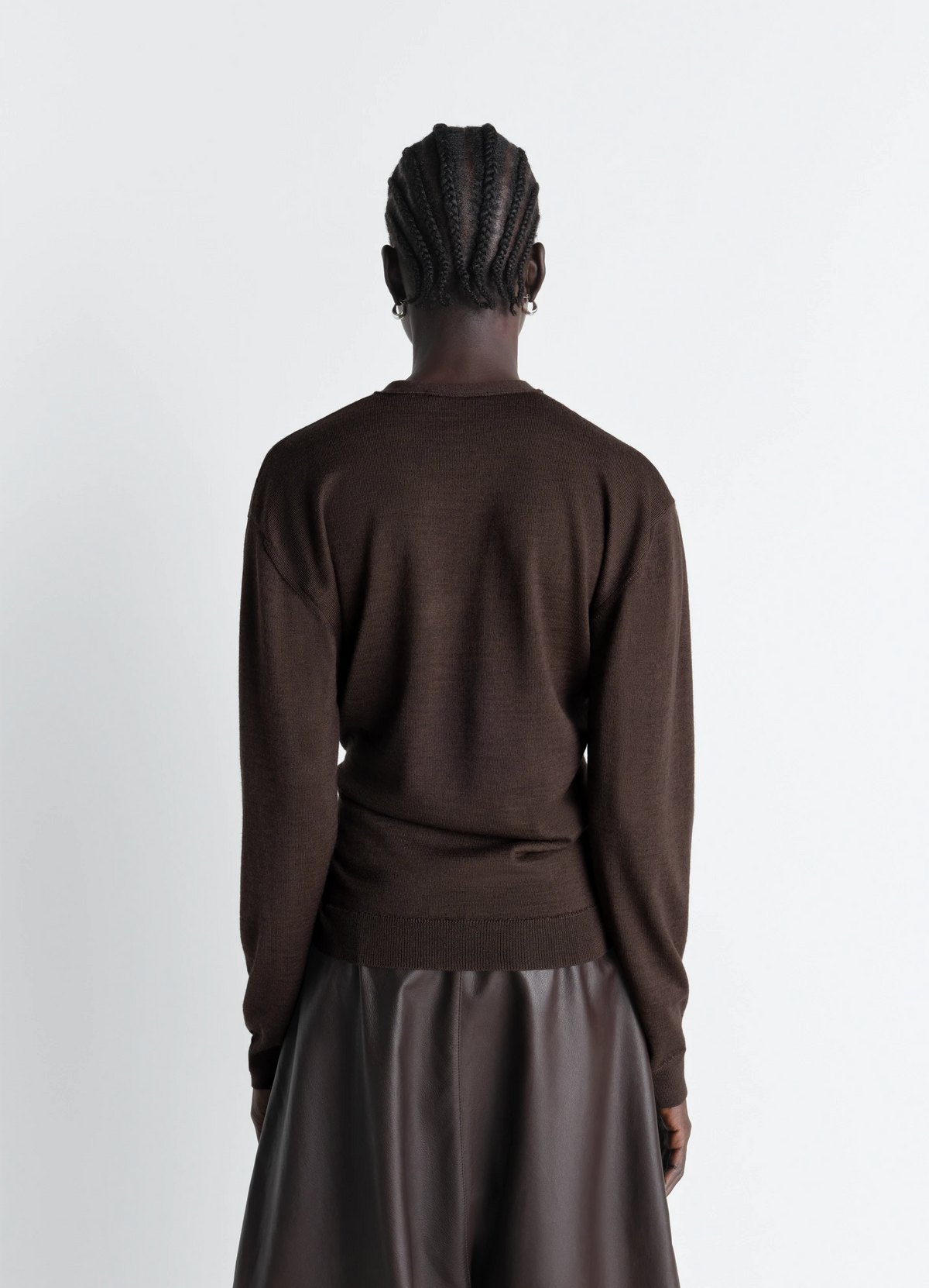 TWISTED V NECK JUMPER IN MERINO BLEND - Dark Cacao - Merino Blend
