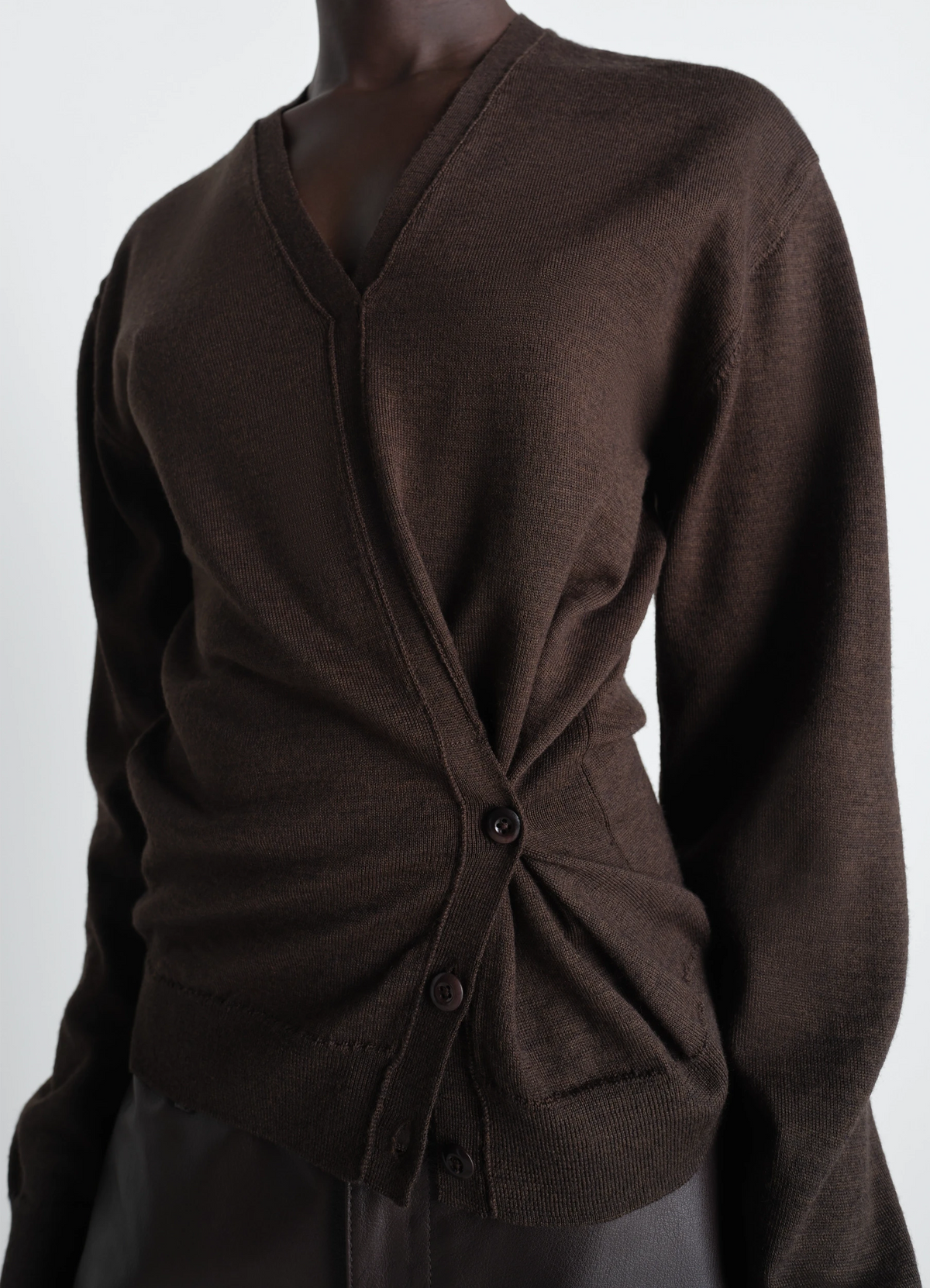 TWISTED V NECK JUMPER IN MERINO BLEND - Dark Cacao - Merino Blend 