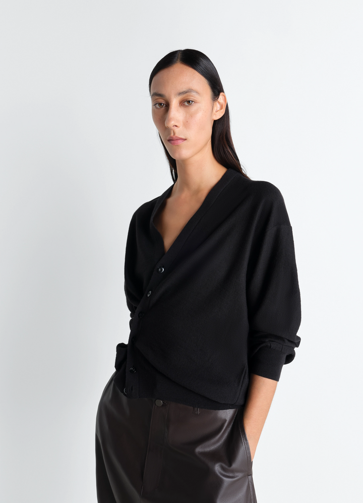 ツイストカーディガン