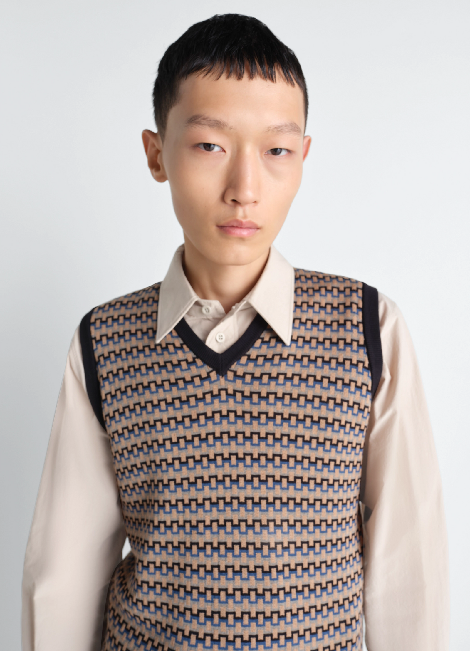 V neck jacquard vest in cotton