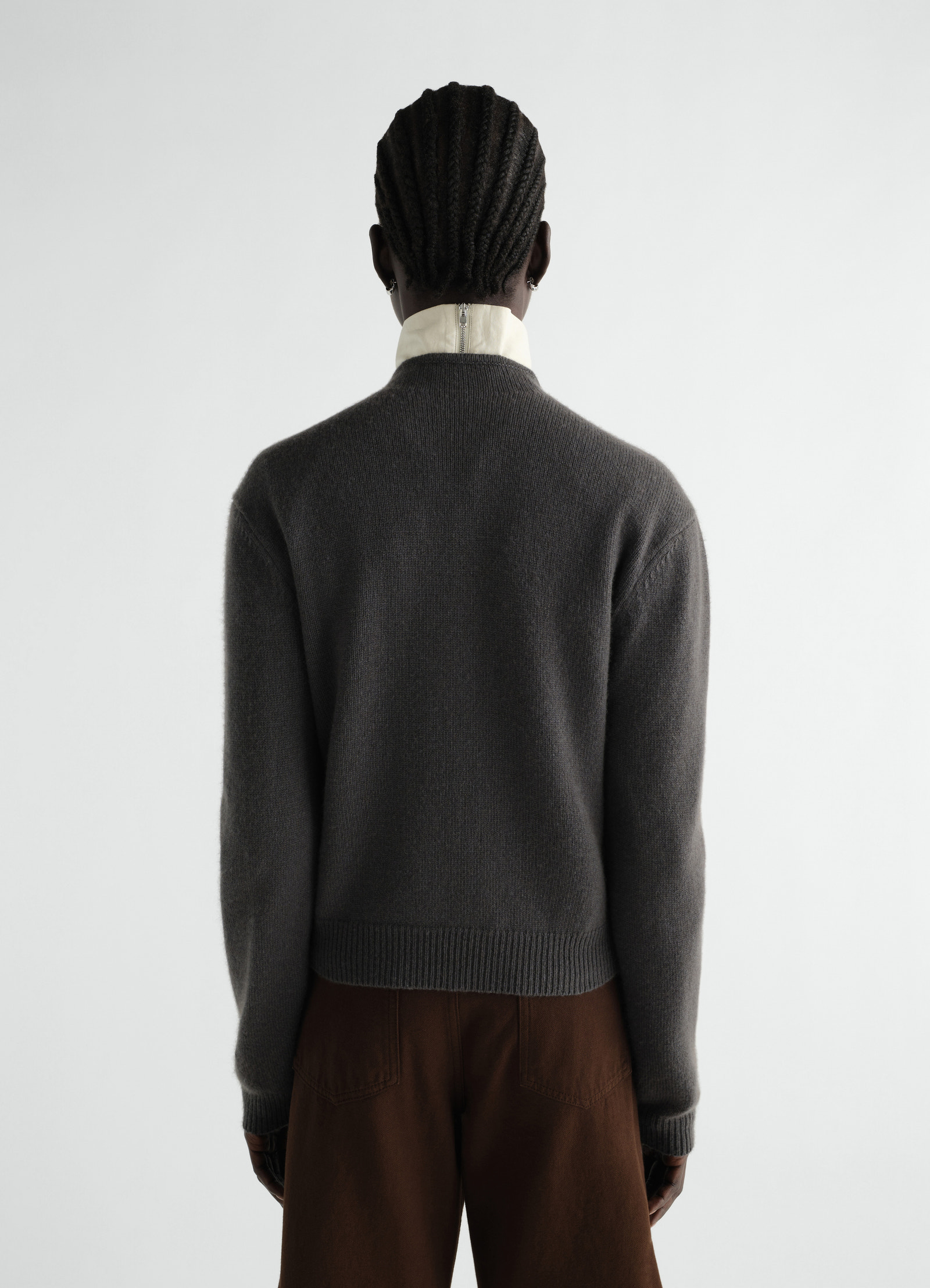 Reversible buttoned sweater in cashmere