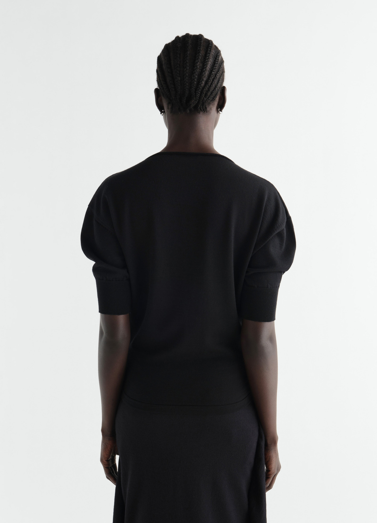 Short-sleeve sweater in fine merino wool