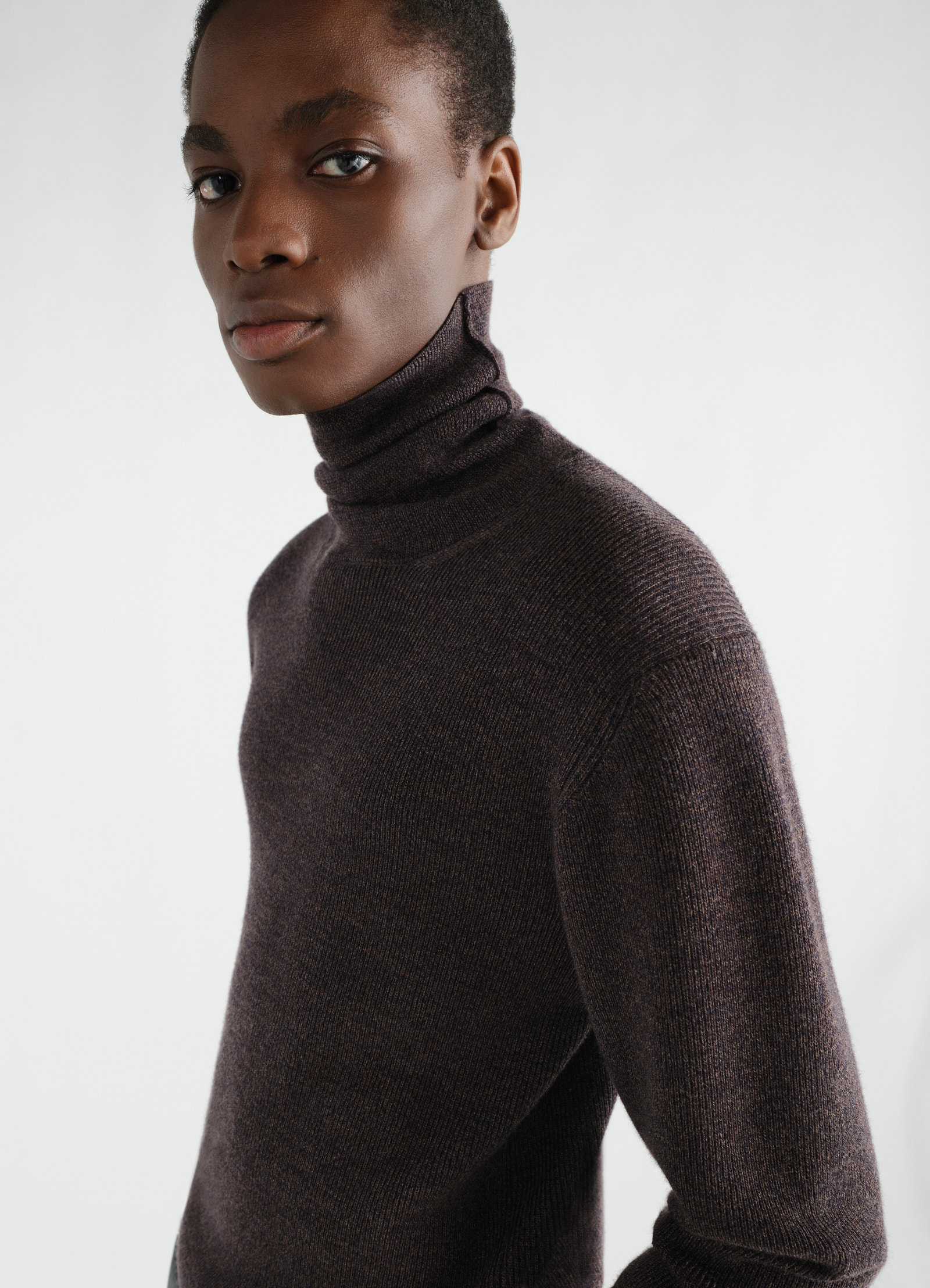 Stand-collar sweater in fine mouliné merino wool