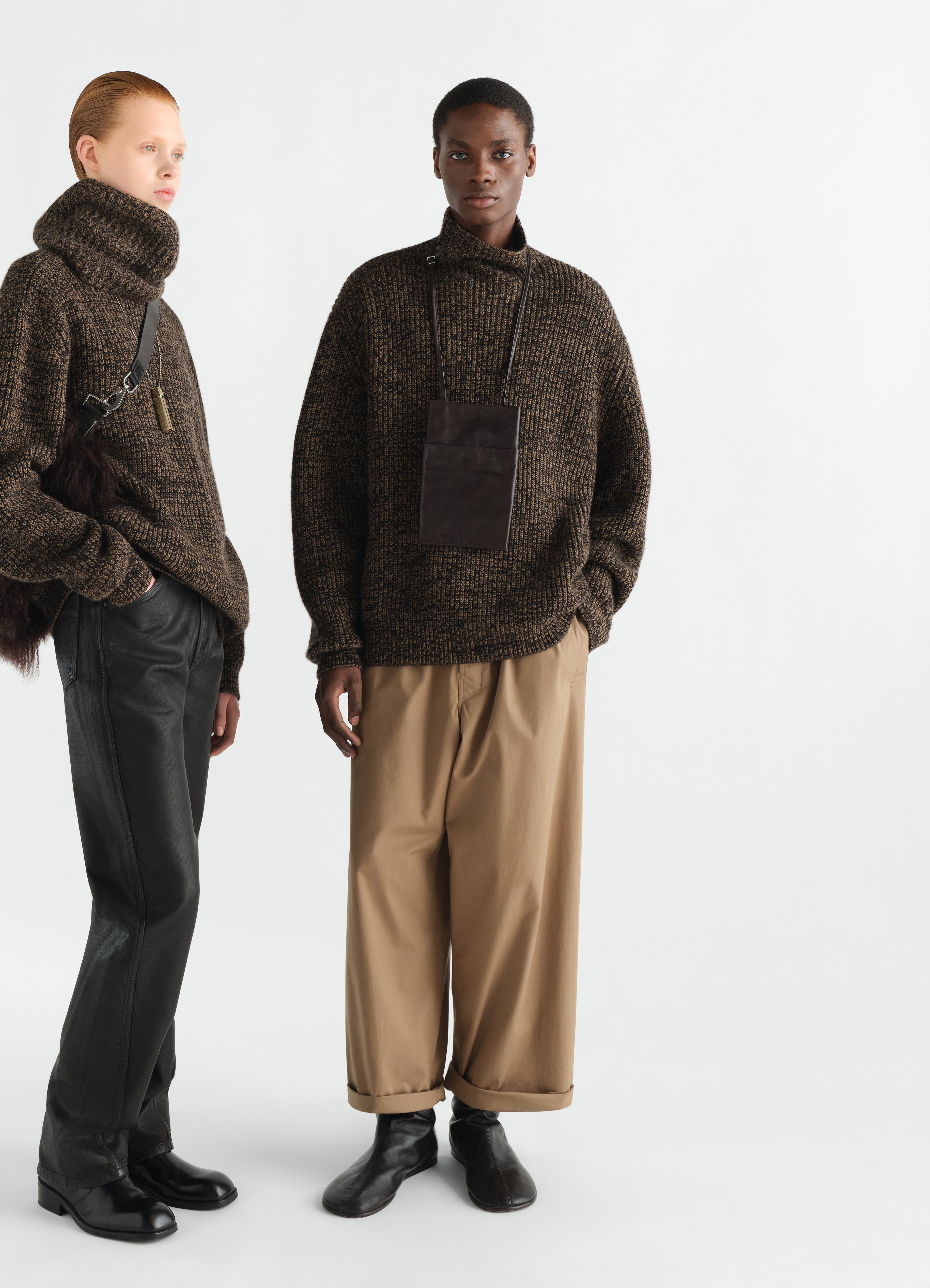 HIGH NECK SWEATER IN YAK ALPACA