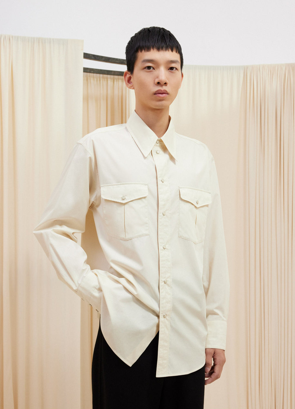 Lemaire Western Shirt with Snaps in Natural Cotton Poplin, model shot, Front view Straight shape, chest pockets