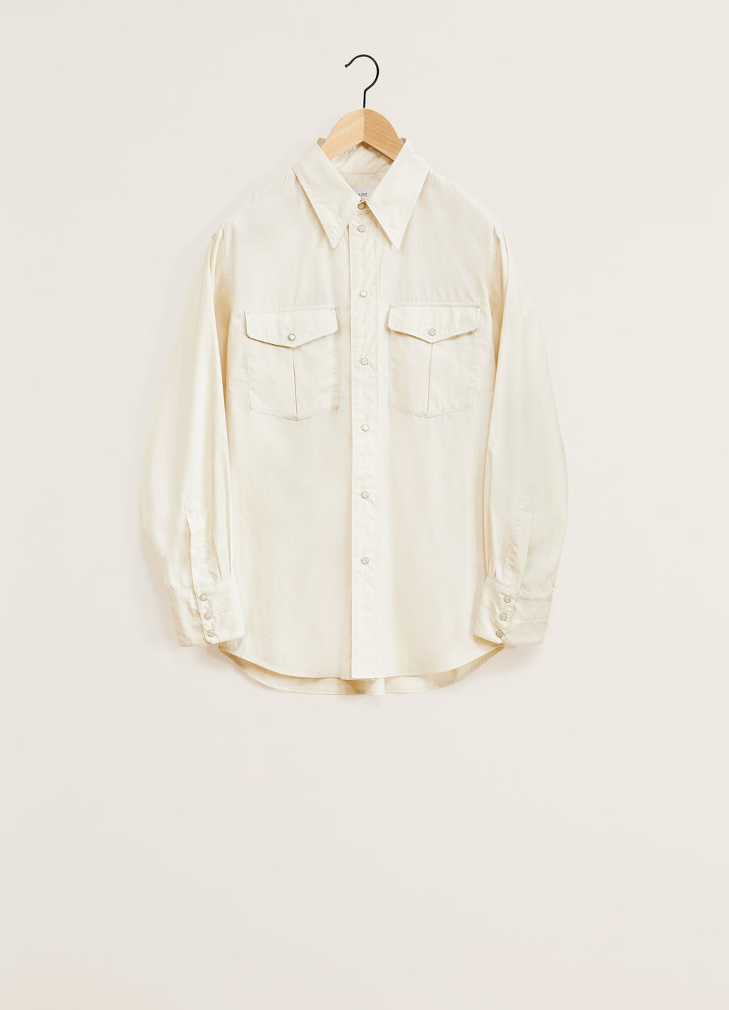 スナップ付きウエスタンシャツ