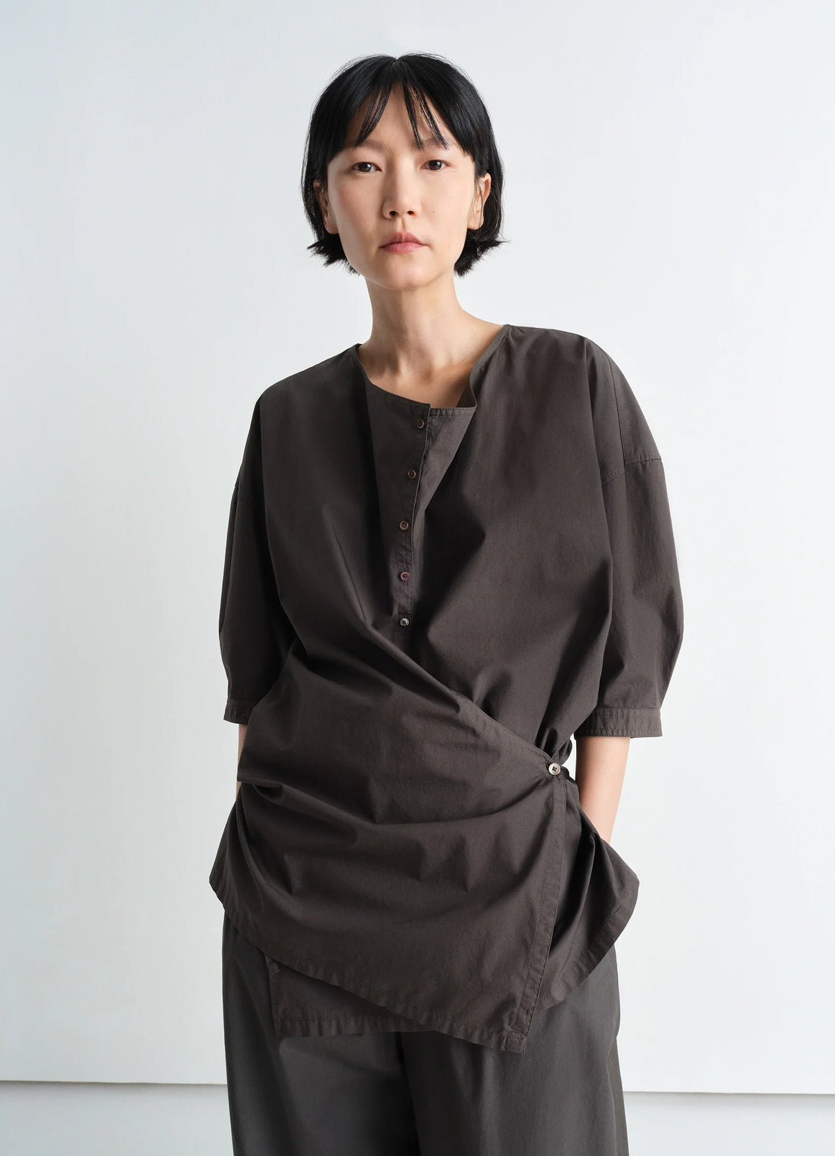 Lemaire Short Sleeve Twisted Shirt in Cotton Poplin, model shot, Front view Draped scoop neck