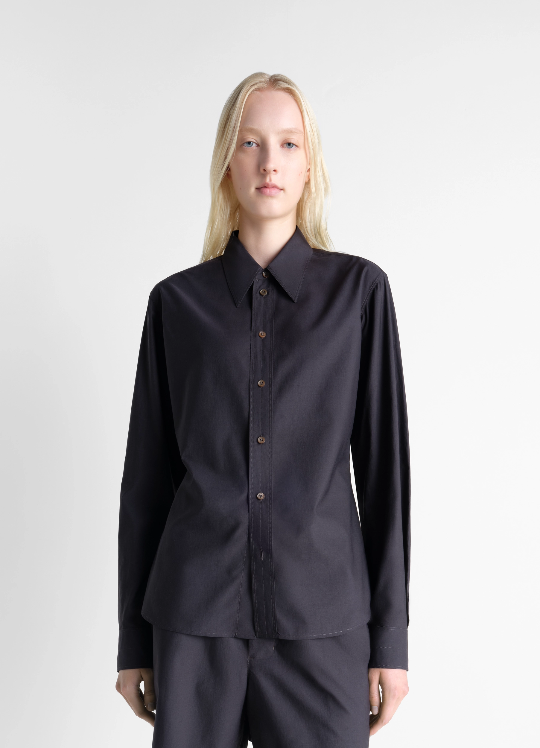 POINTED COLLAR SHIRT IN WASHED COTTON SILK - Squid Ink - Washed
