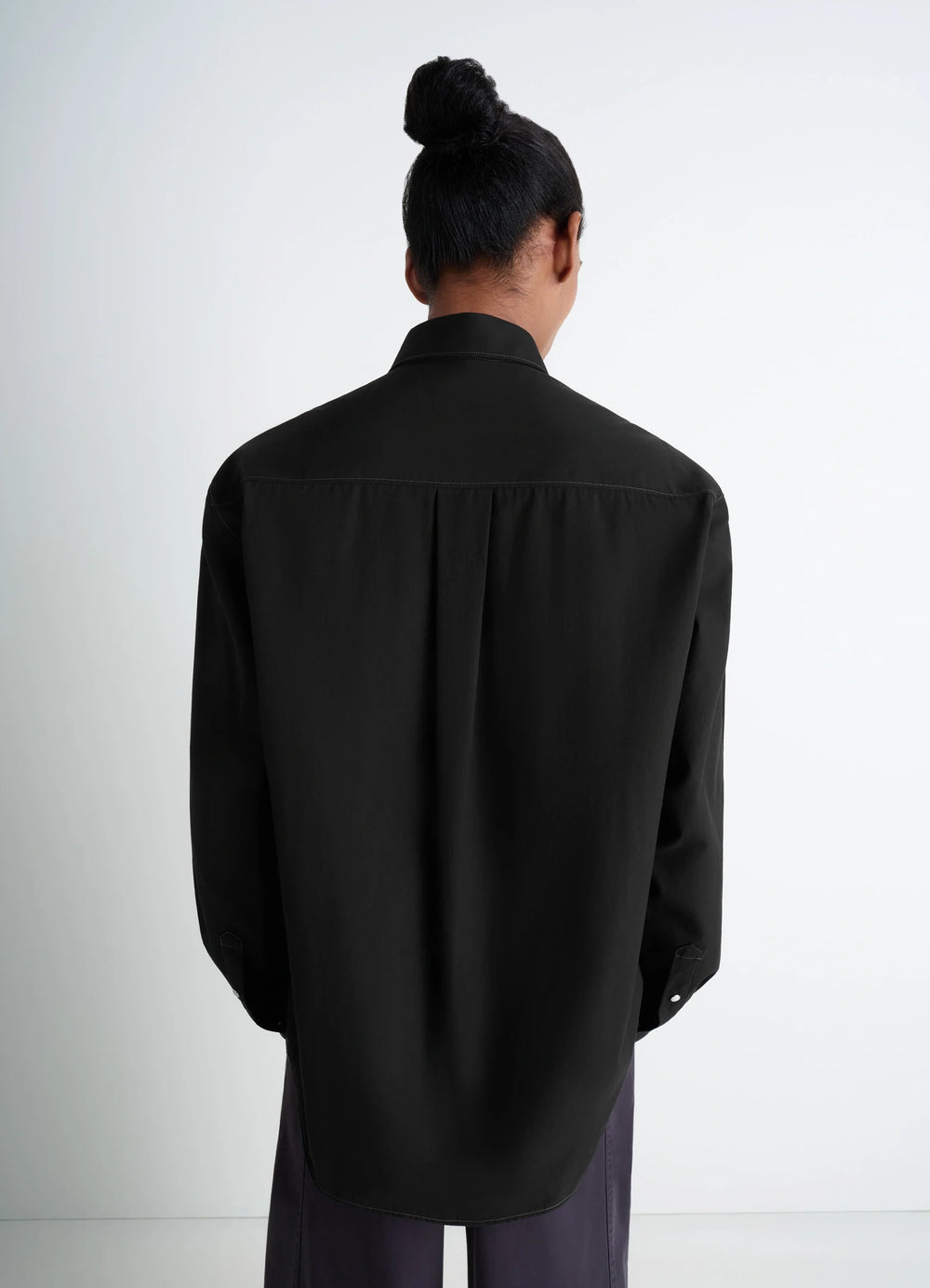 Western Shirt in Black Cotton Twill, model shot, back view loose fit