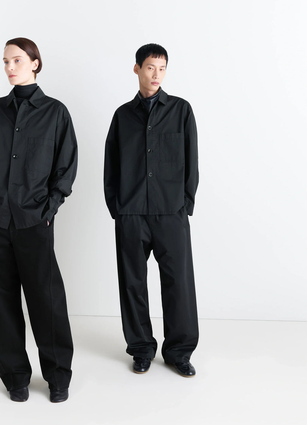 Lemaire Pyjama Shirt in Black Lightweight Cotton, model shot, Front view Relaxed fit