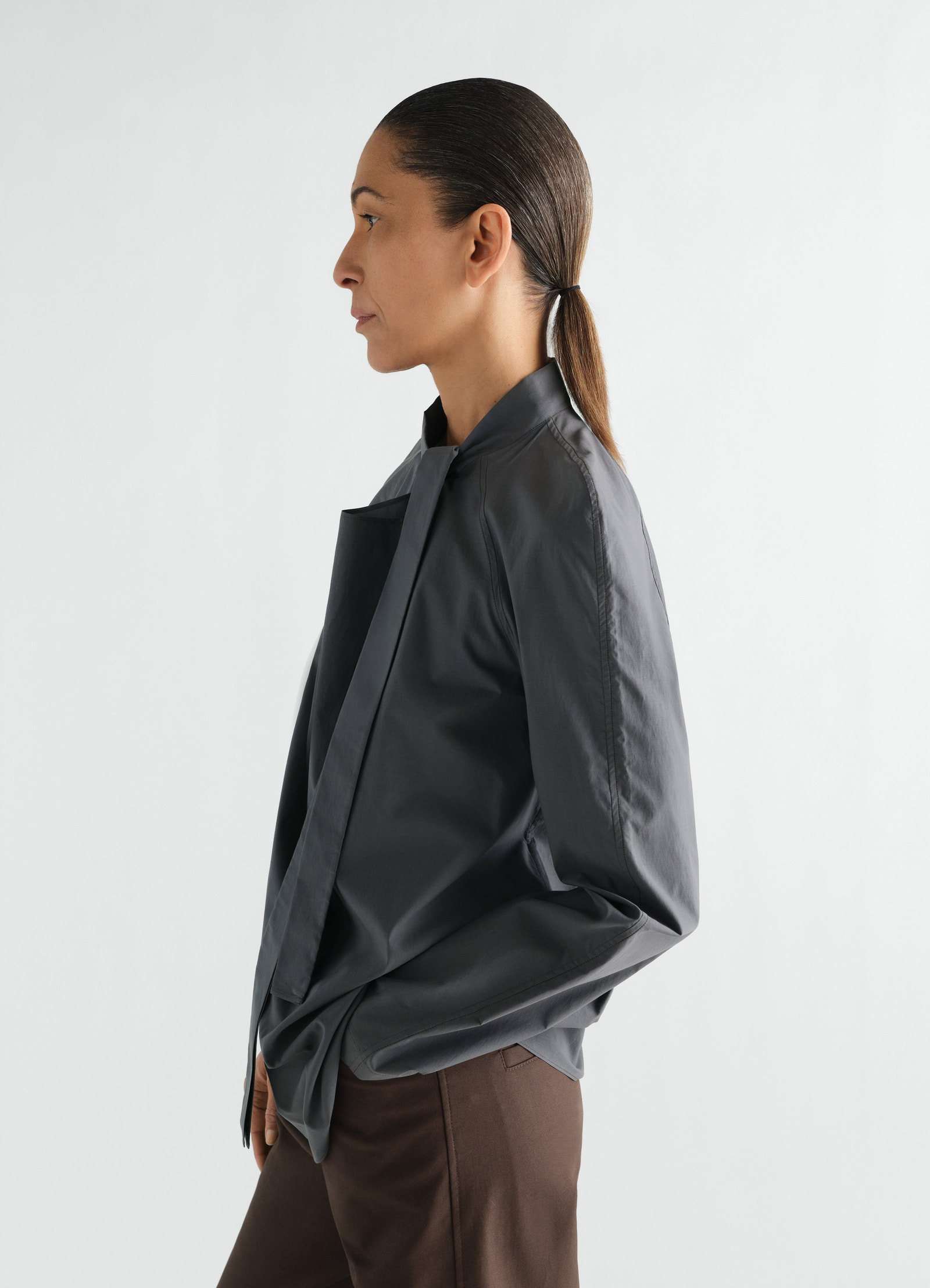 Ascot blouse in washed cotton silk