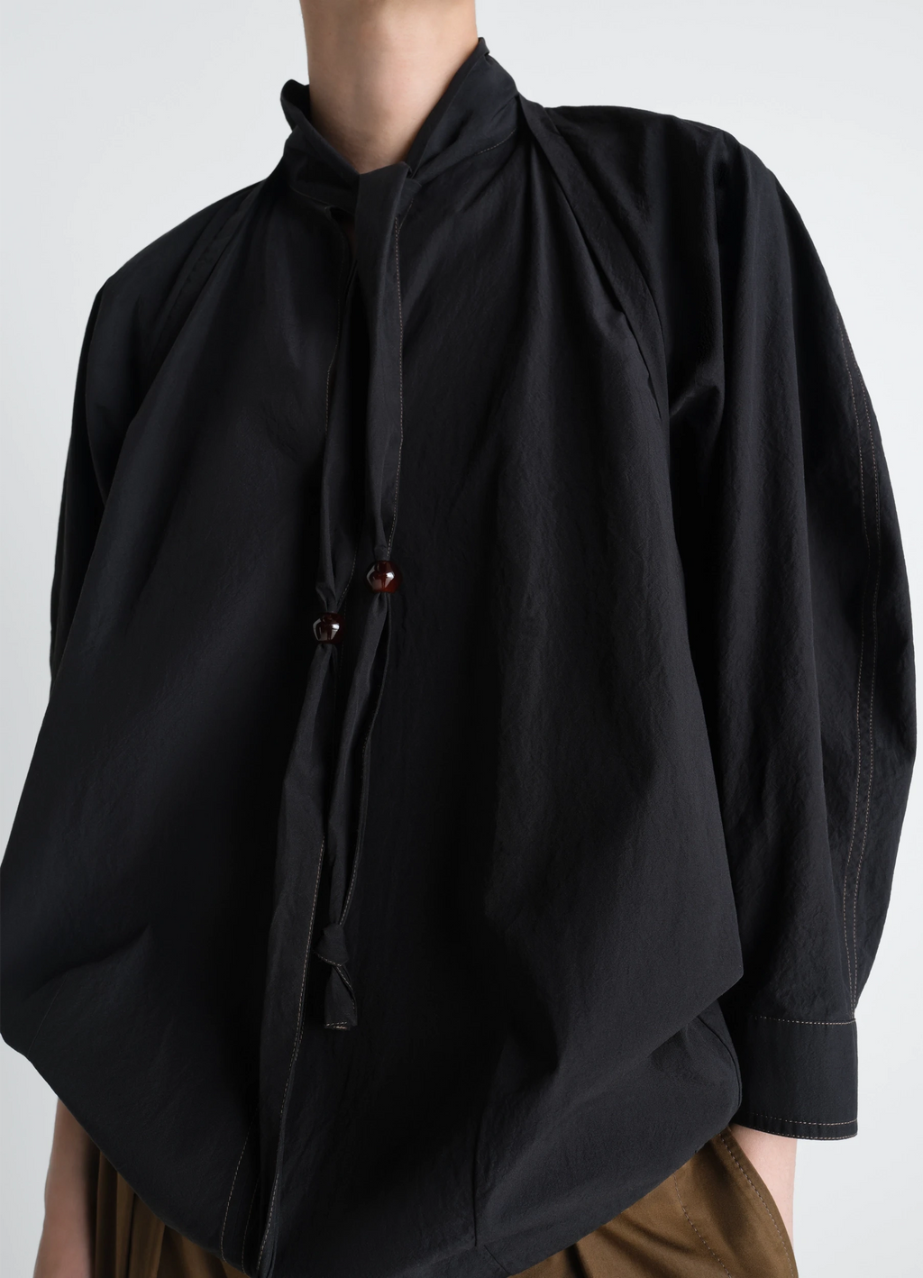 スカーフ付きブラウス