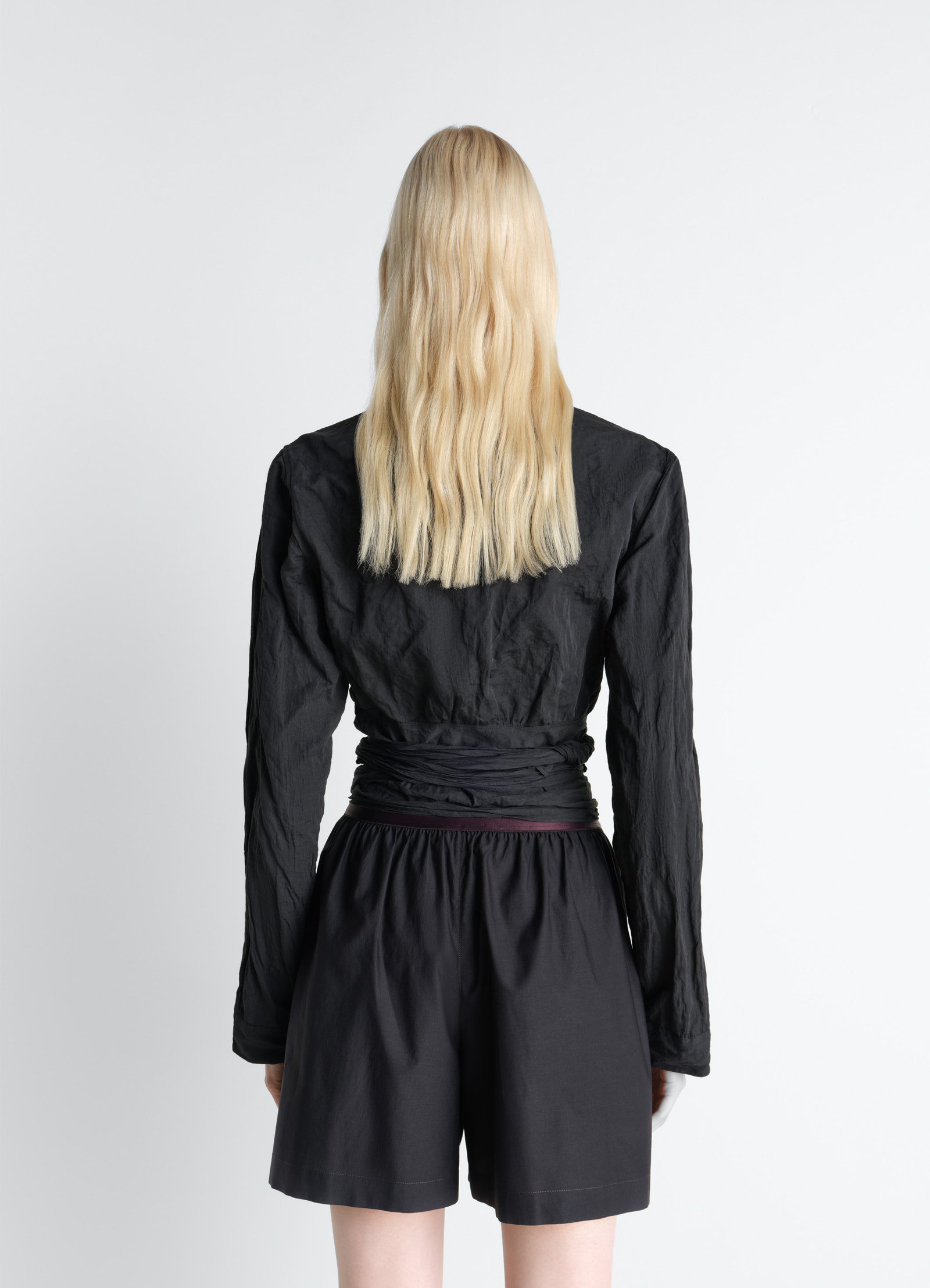 Crinkled wrap top in crinkled cotton metal