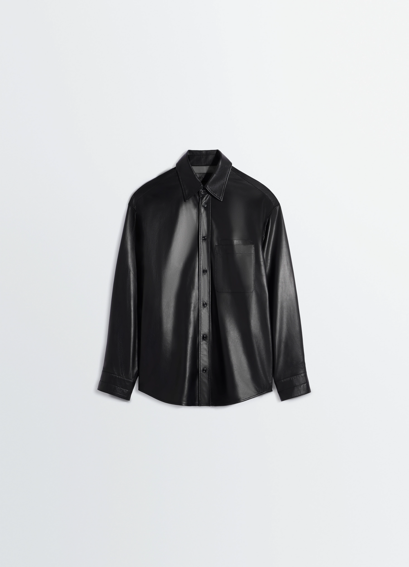 Overshirt in light nappa lamb in black lamb nappa leather, product shot, angled view upper body structured collar design