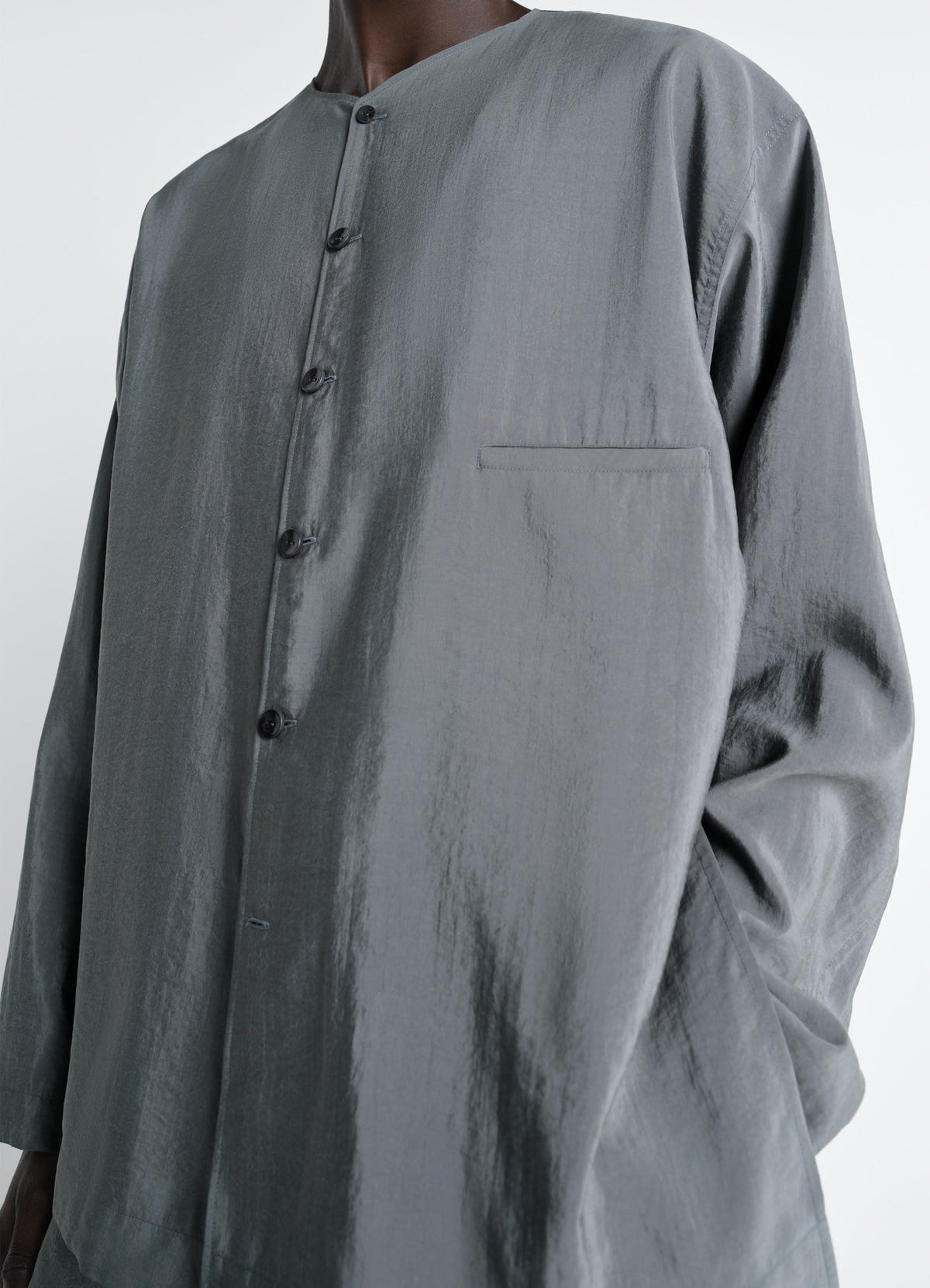 V-NECK SHIRT IN DRY SILK