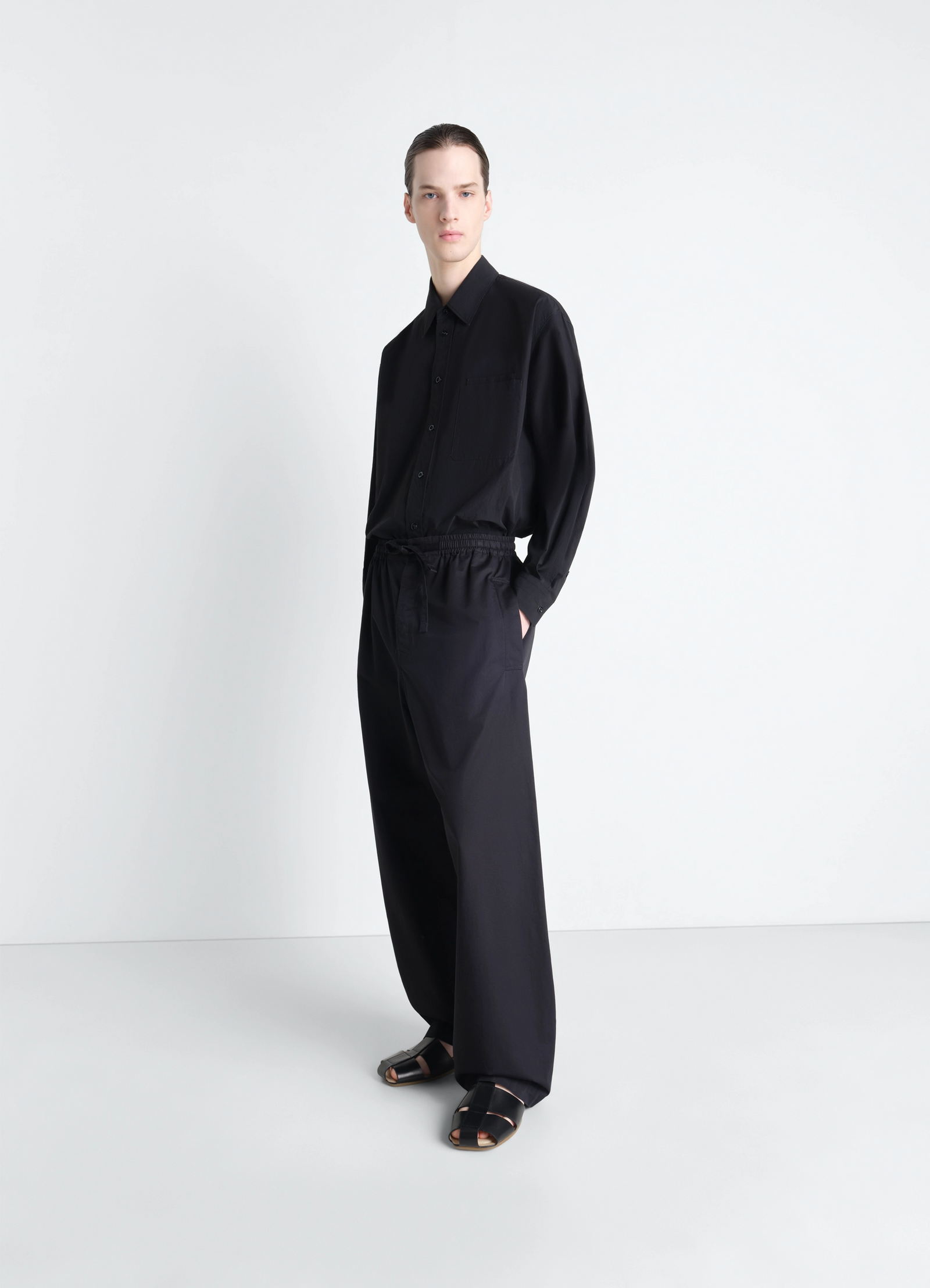 Two pocket shirt in crepe cotton