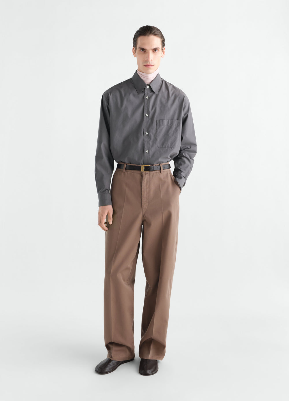 Regular shirt in washed cotton silk grey worn by model front LEMAIRE