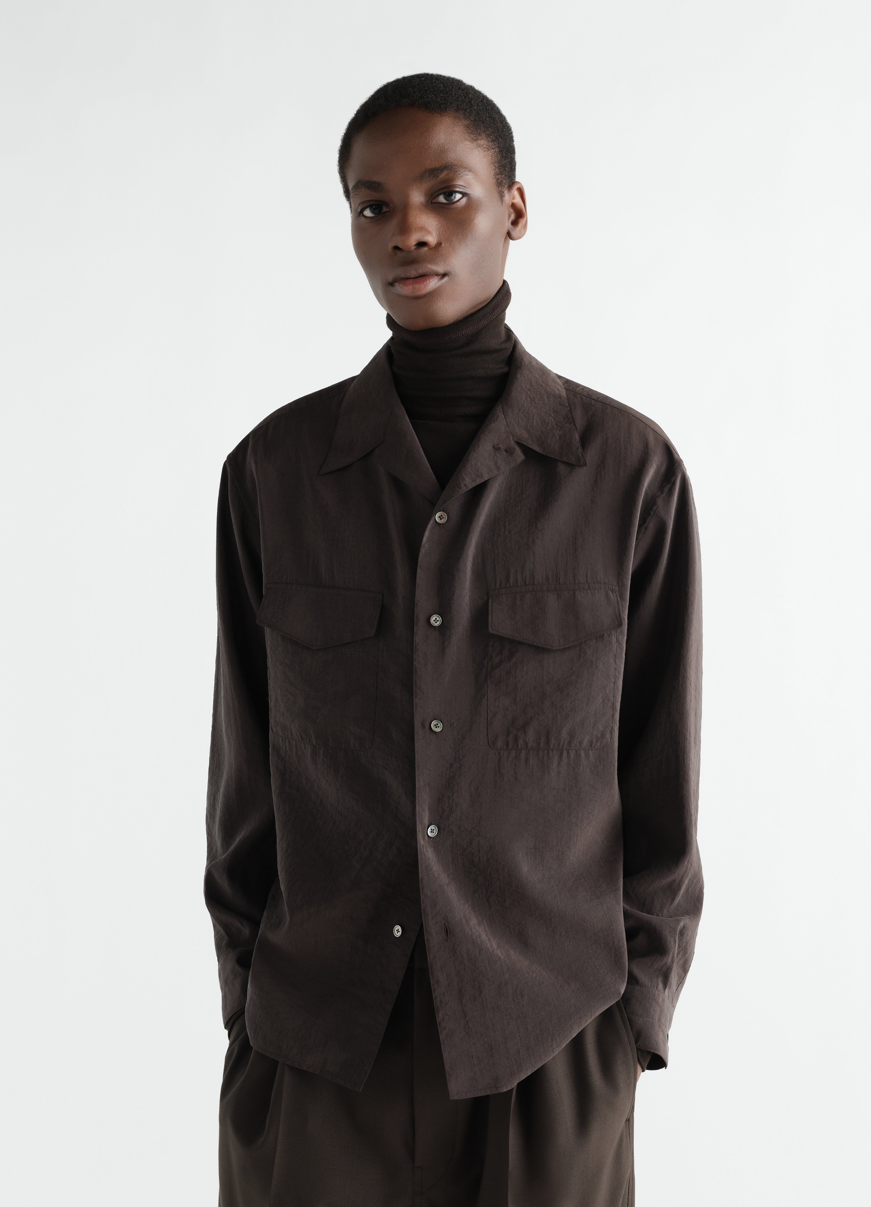 CONVERTIBLE COLLAR SHIRT IN DRY SILK