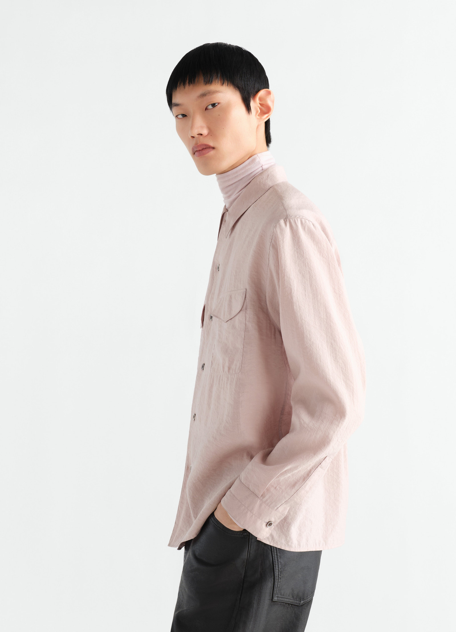 Convertible collar shirt lemaire in pale pink dry silk worn by model side view
