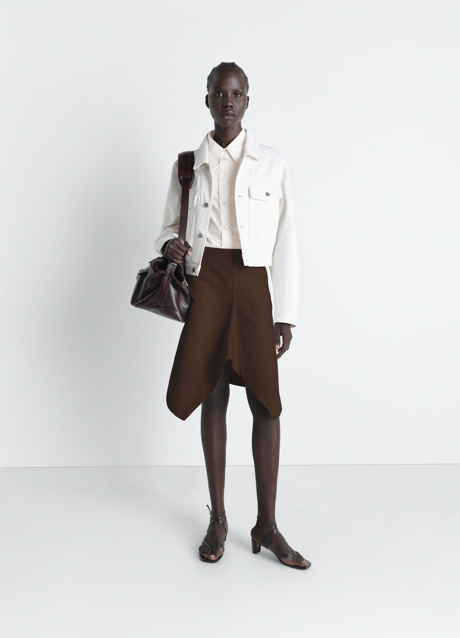 Asymmetric skirt in dyed broken twill