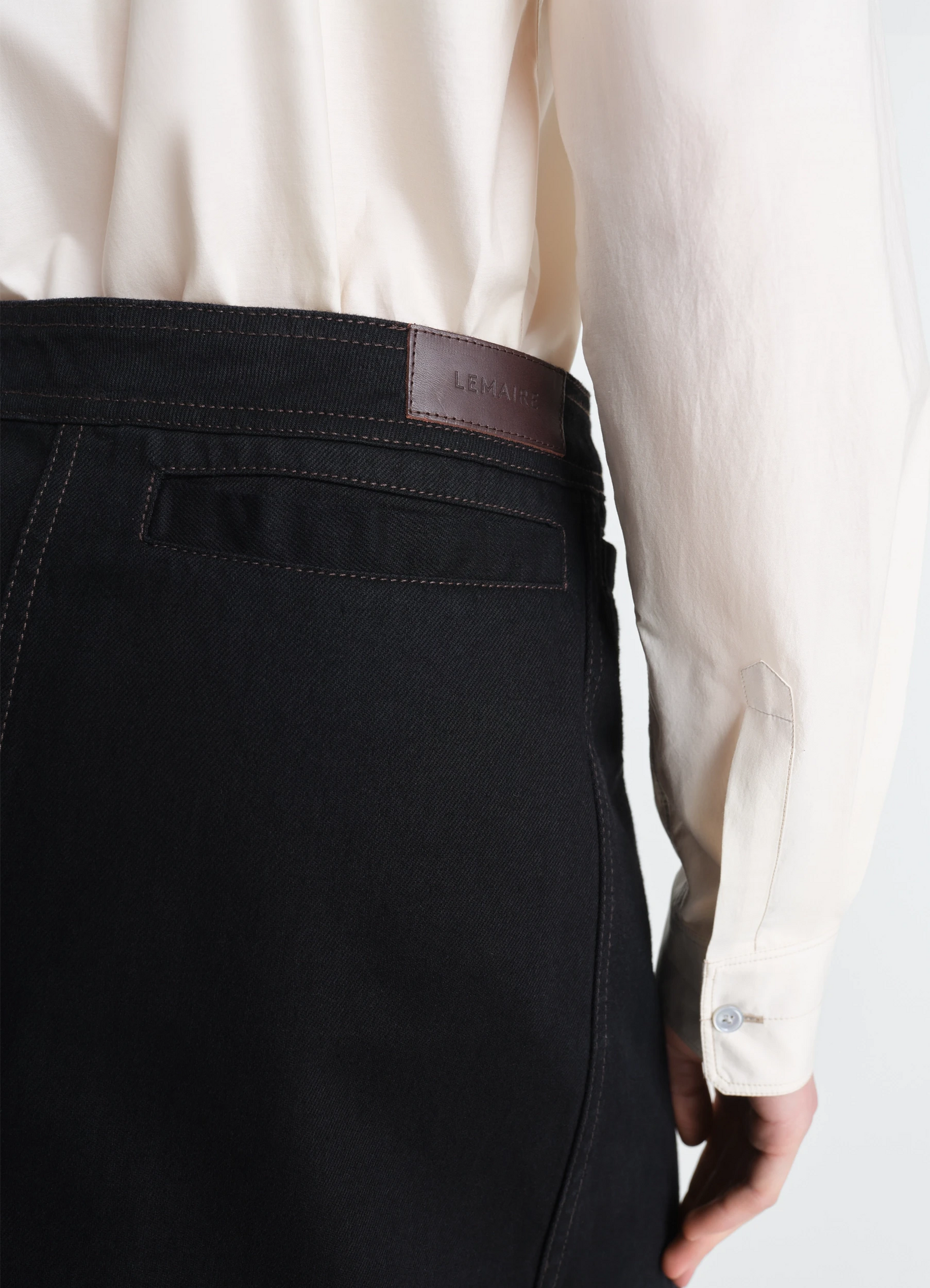 Asymmetric skirt in denim