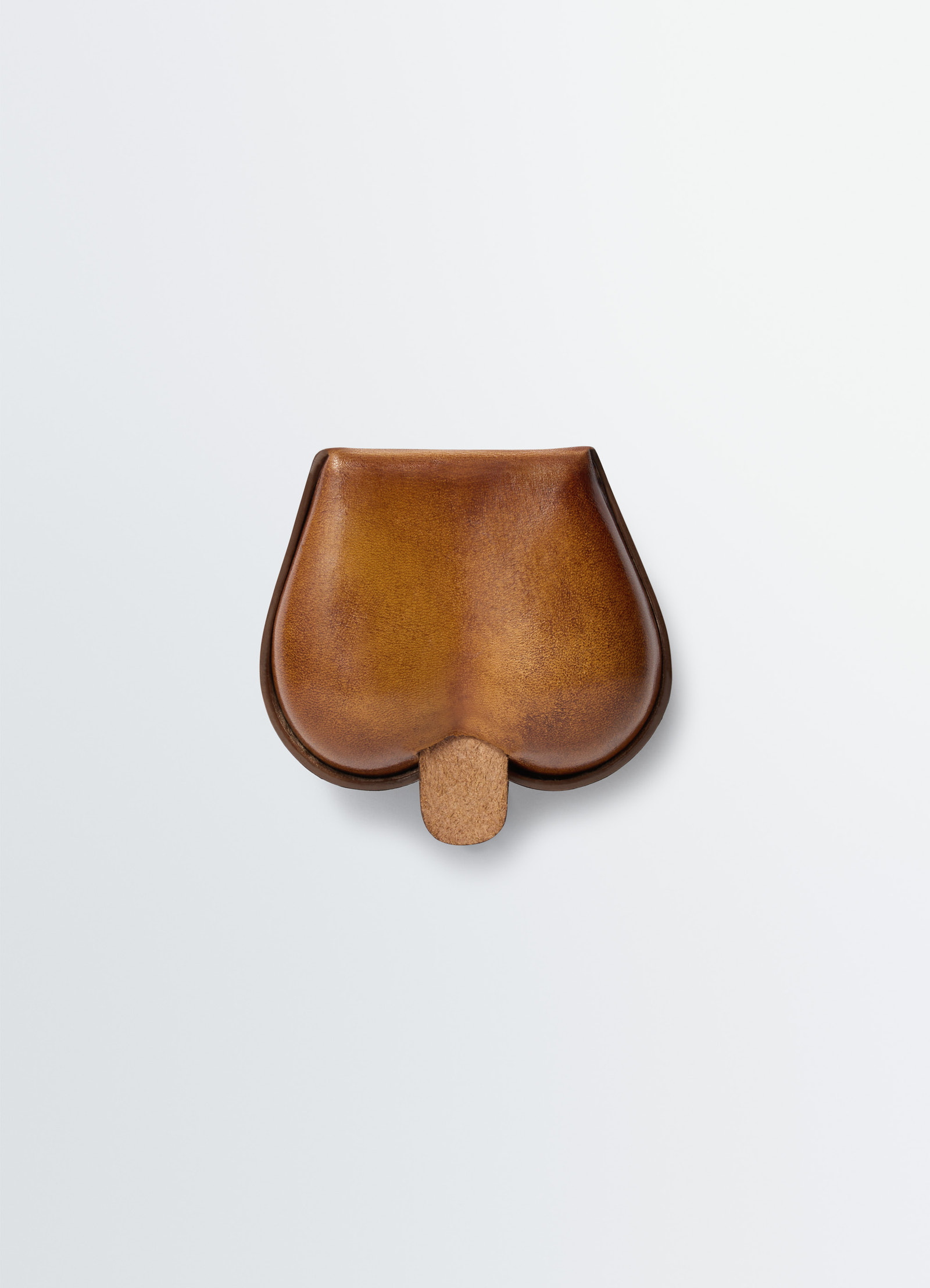 Carlos breasts coin purse in smooth patina leather, product shot, back view tab detail
