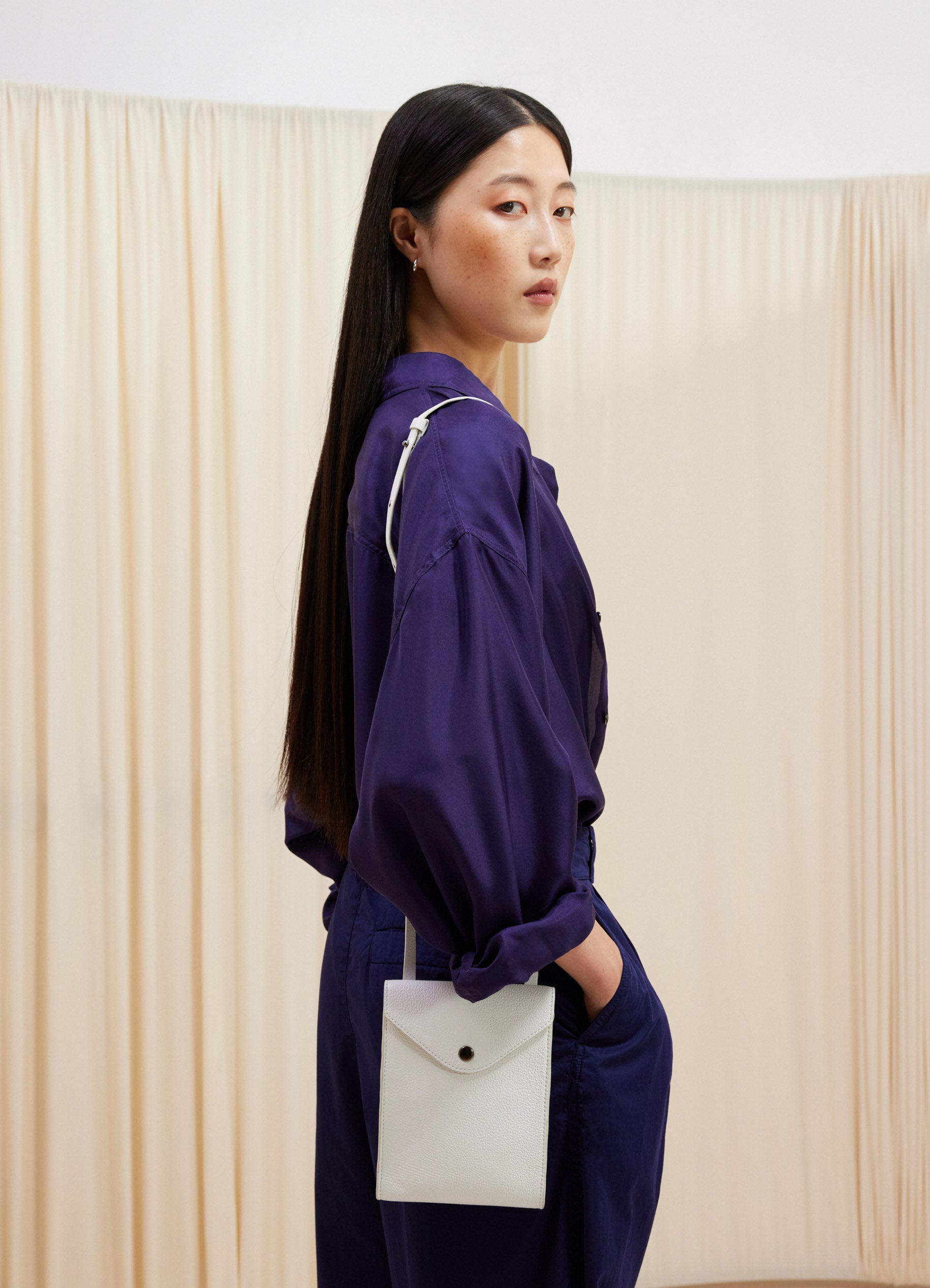 White Enveloppe With Strap | LEMAIRE