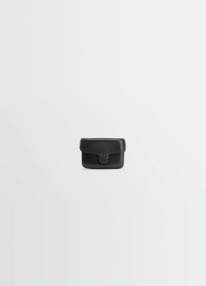 IL BUSSETTO FOR LEMAIRE CARD HOLDER in Black molded vegetable-tanned leath, product shot, Front view Compact and sleek