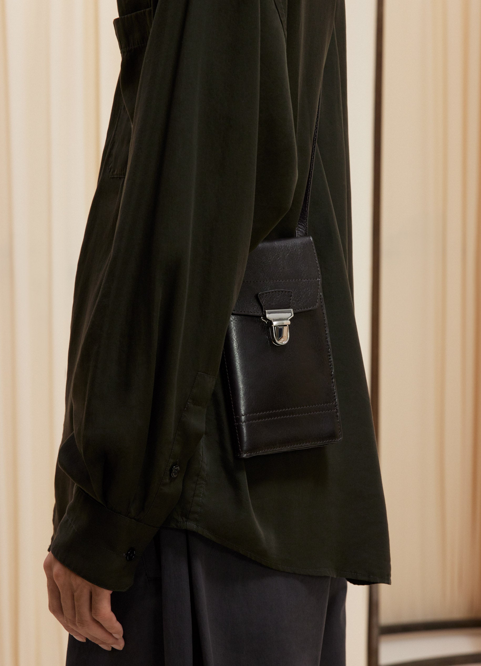 Espresso Multi Pocket Gear Bag in Glossy Vegetable Leather | LEMAIRE