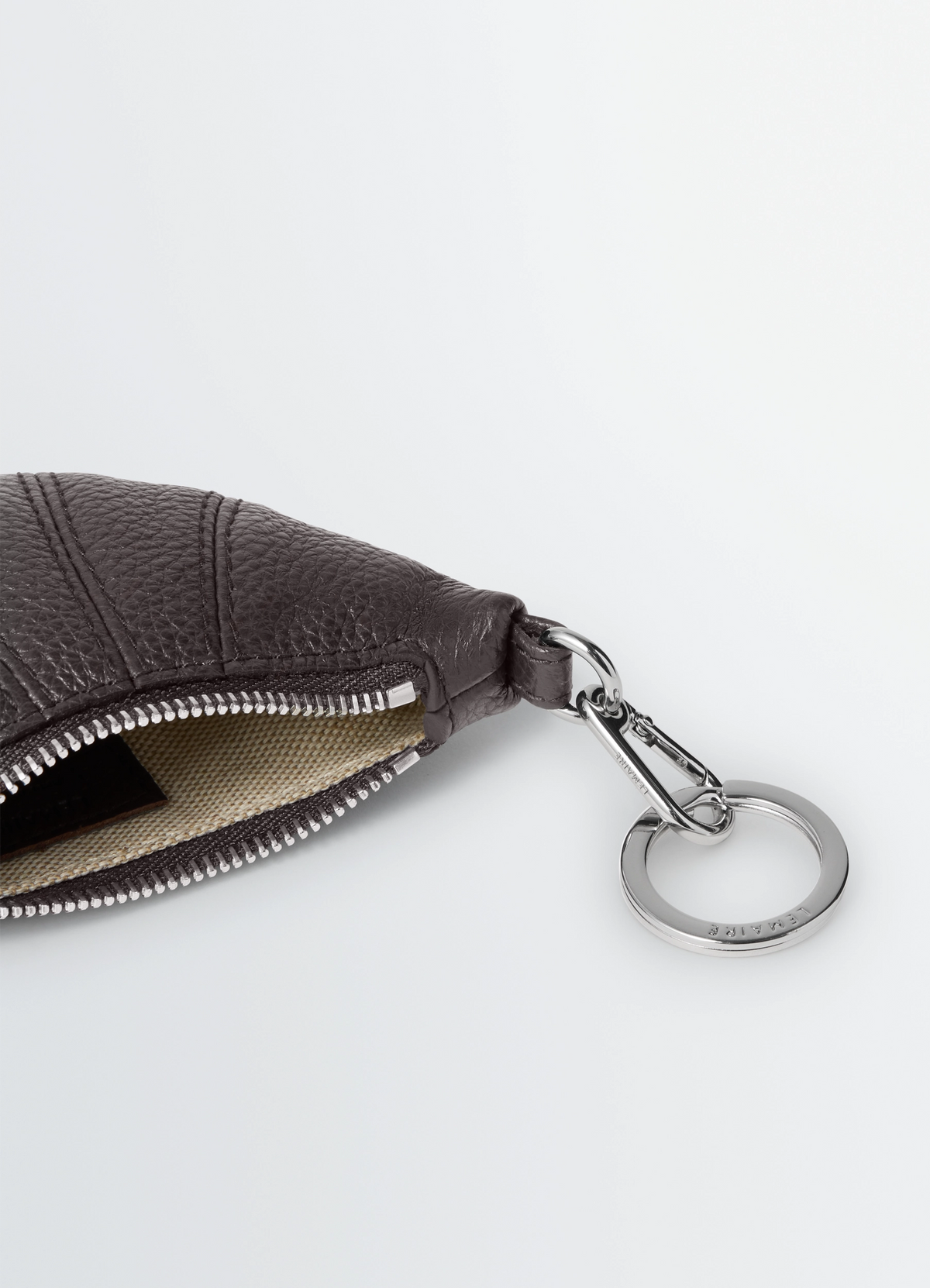 MINI CROISSANT KEYRING IN LEATHER - Dark Chocolate - Soft Grained