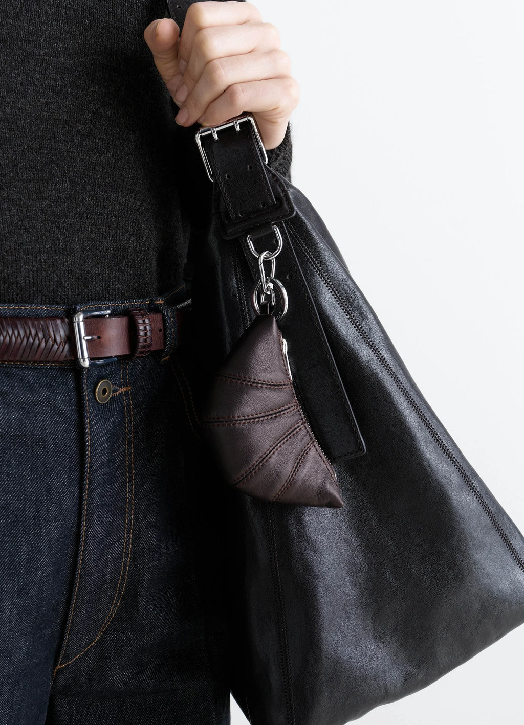 Mini Croissant Keyring in Nappa Leather, Detail shot Half-moon shape topstitched