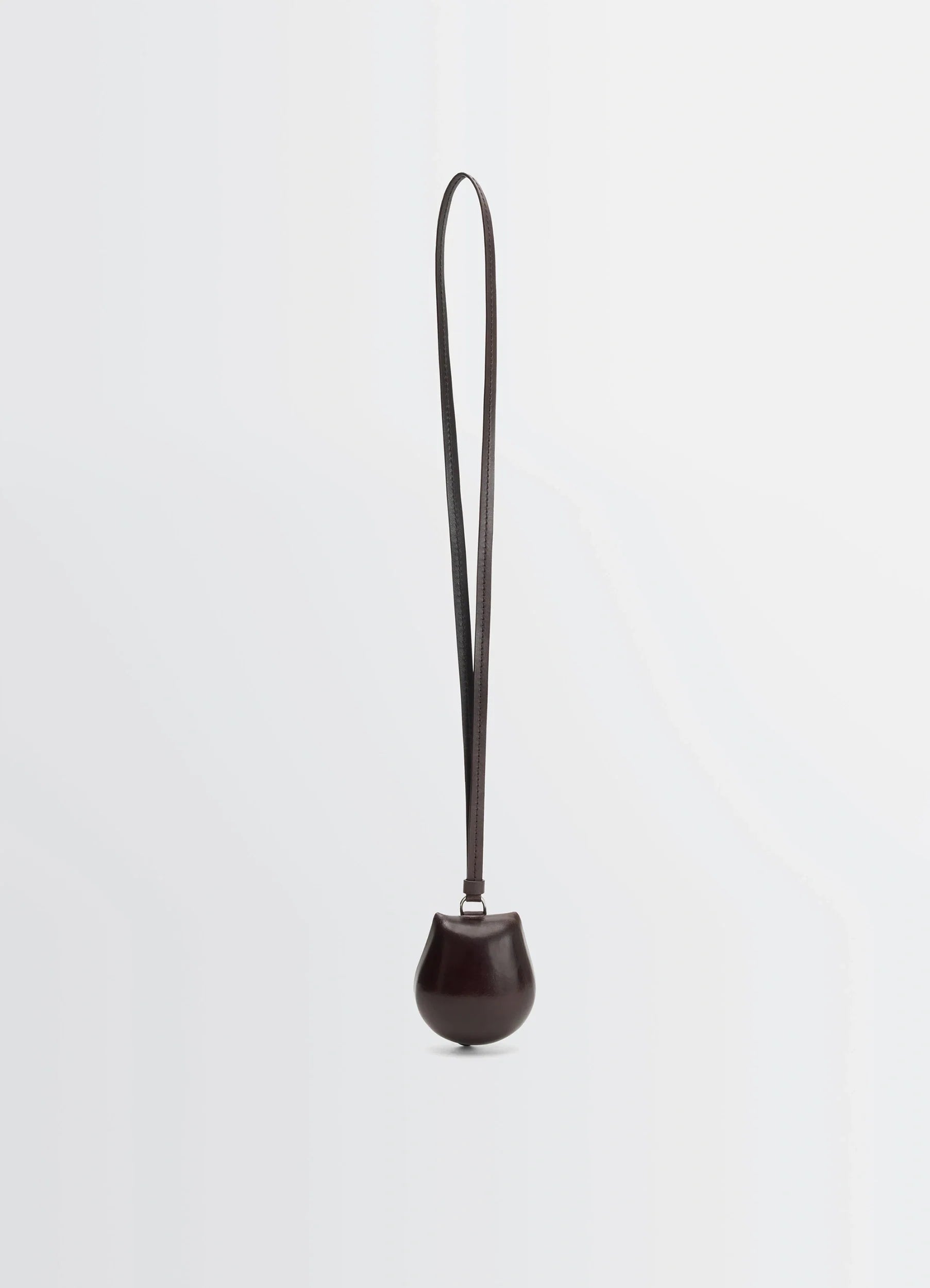ルメールの“彫刻バッグ” 希少 LEMAIRE カルロス